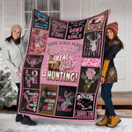 Blisscorners Real Girls Go Hunting Fleece Blanket - Pink Deer Hunting Gift for Women LM1611