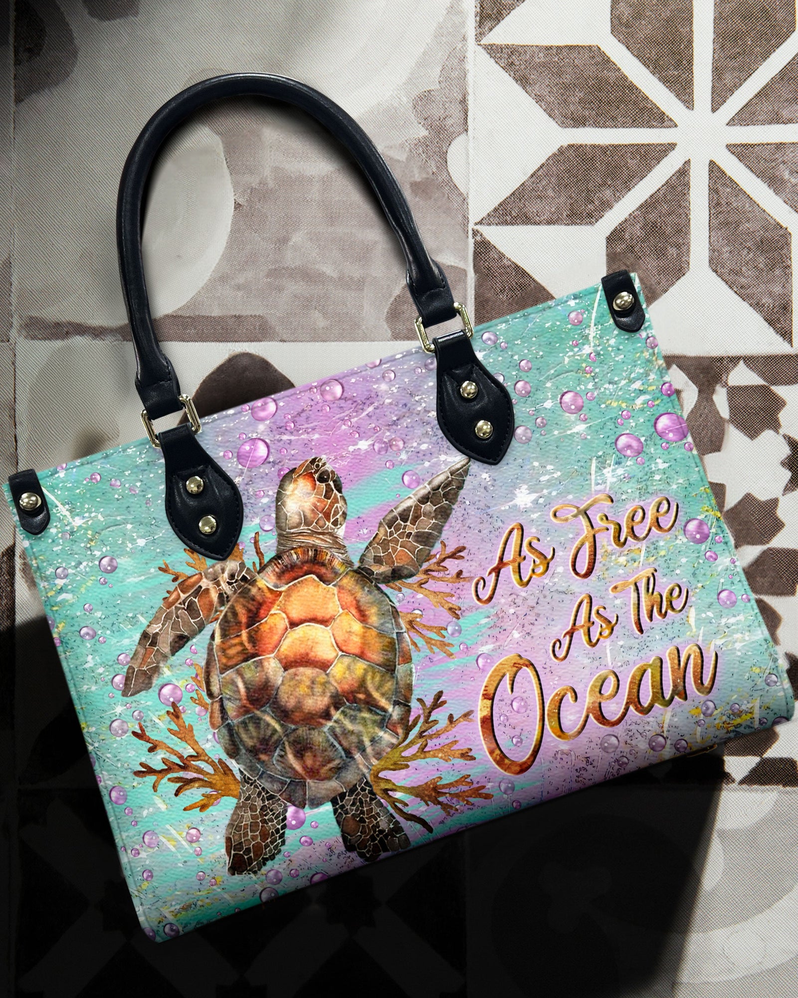 BLISSCORNERS AS FREE AS THE OCEAN LEATHER HANDBAG