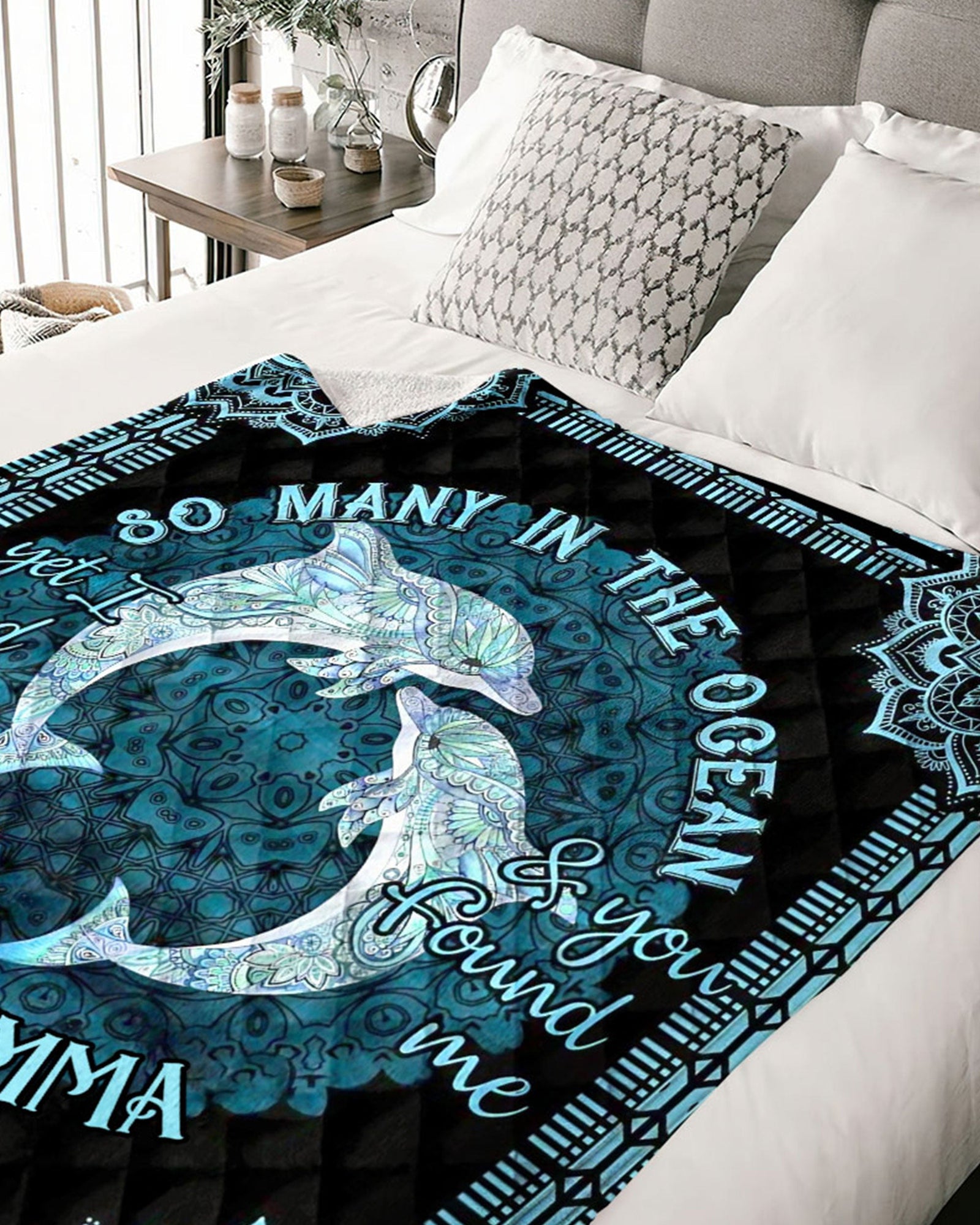BLISSCORNERS PERSONALIZED SO MANY IN THE OCEAN COUPLE DOLPHIN FLEECE BLANKET