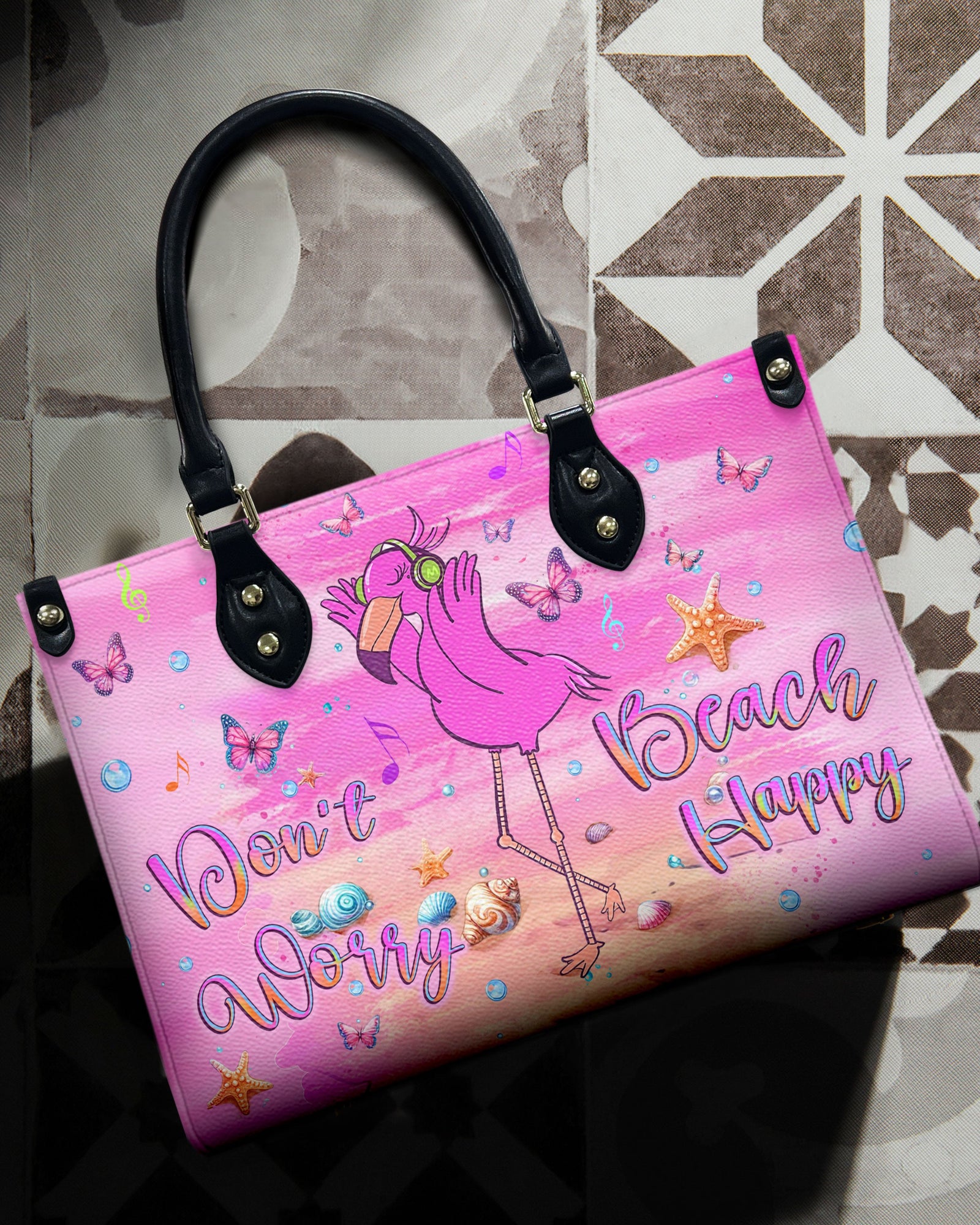 BLISSCORNERS DON'T WORRY BEACH HAPPY FLAMINGO LEATHER HANDBAG