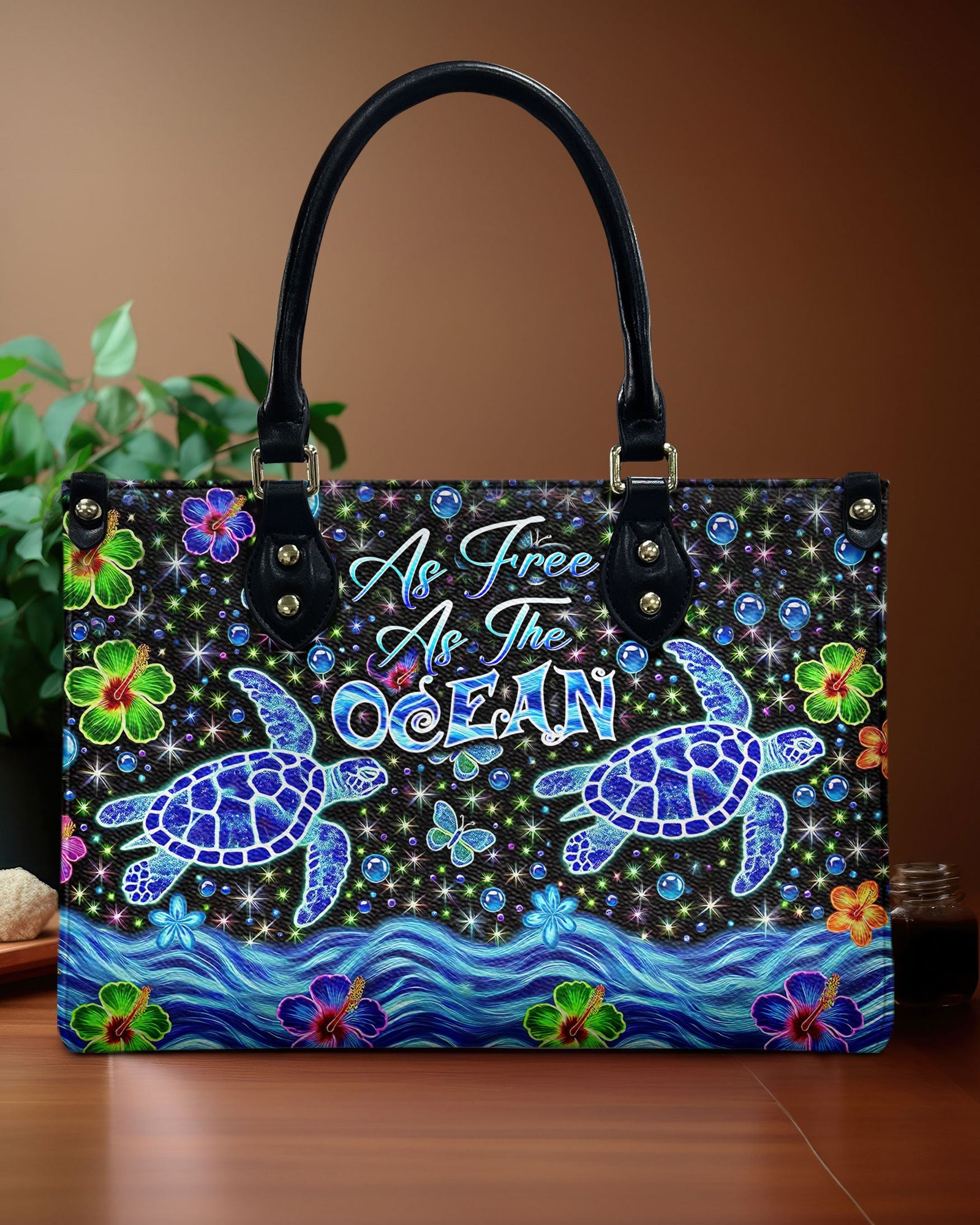 BLISSCORNERS AS FREE AS THE OCEAN LEATHER HANDBAG