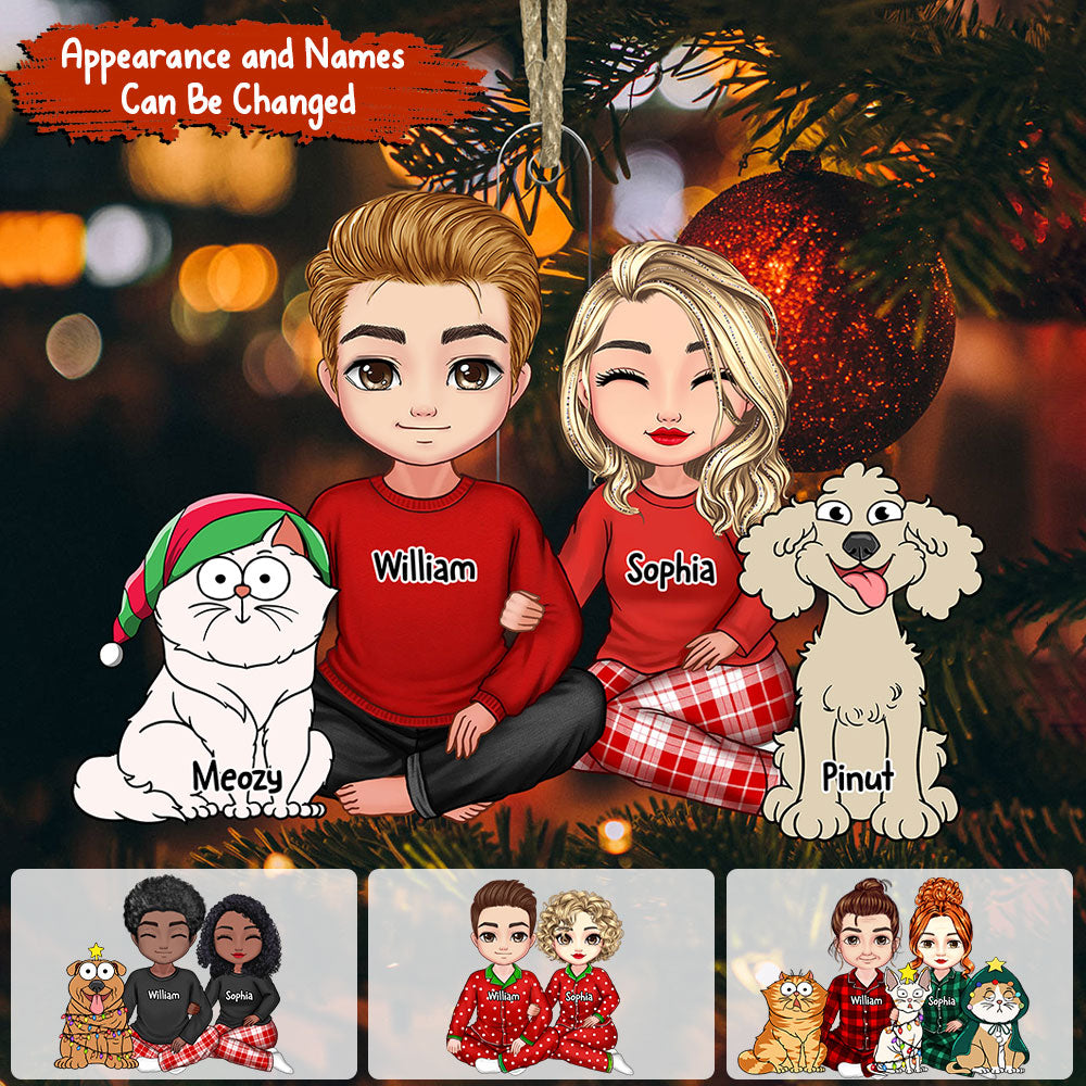 Blisscorners Couple Sitting With Christmas Pet, Custom Appearances And Names - Christmas Gift For Couple - Personalized Acrylic Ornament2D Flat LM2111