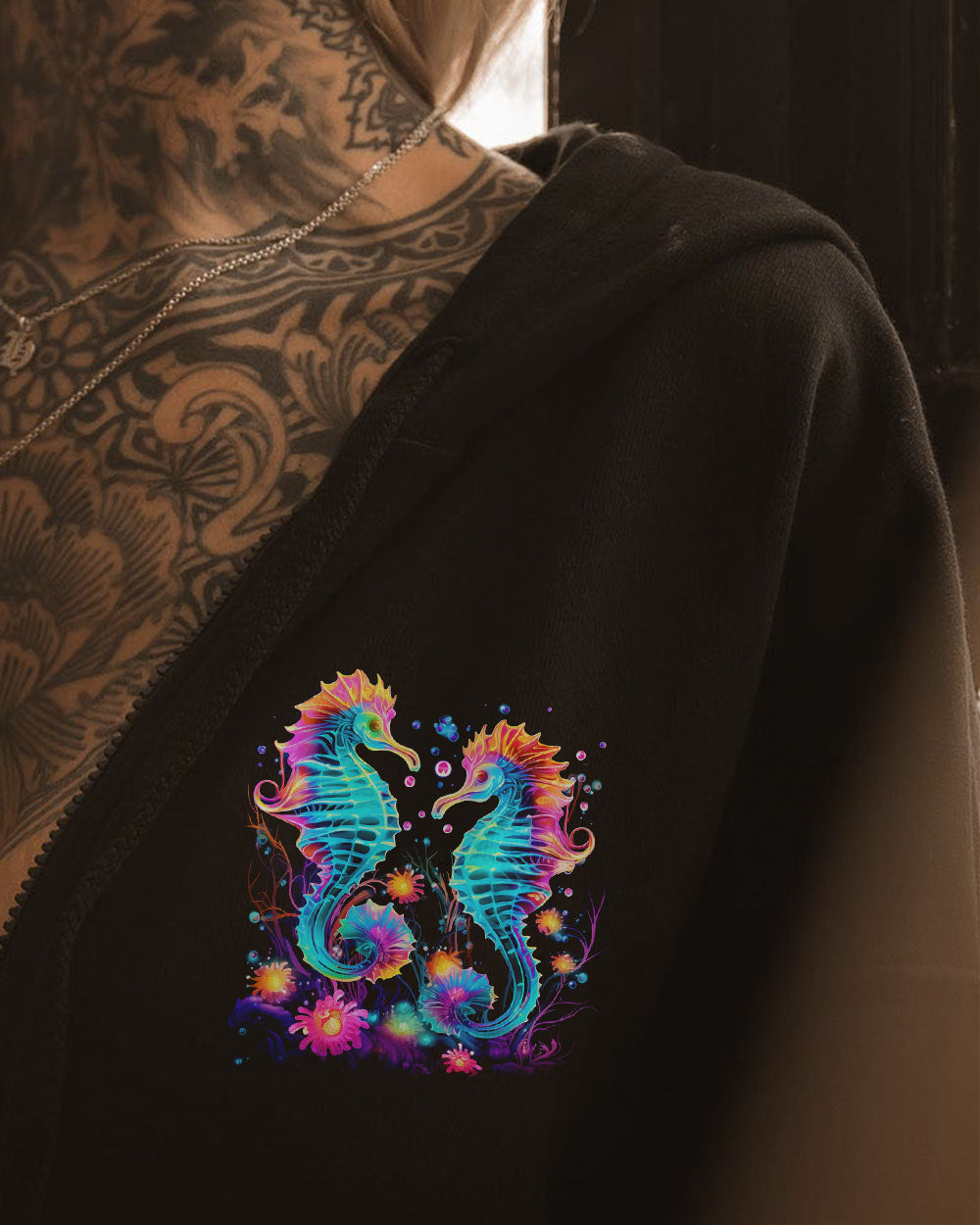 BLISSCORNERS SMELL THE SEA FEEL THE BREEZE SEAHORSE ALL OVER PRINT