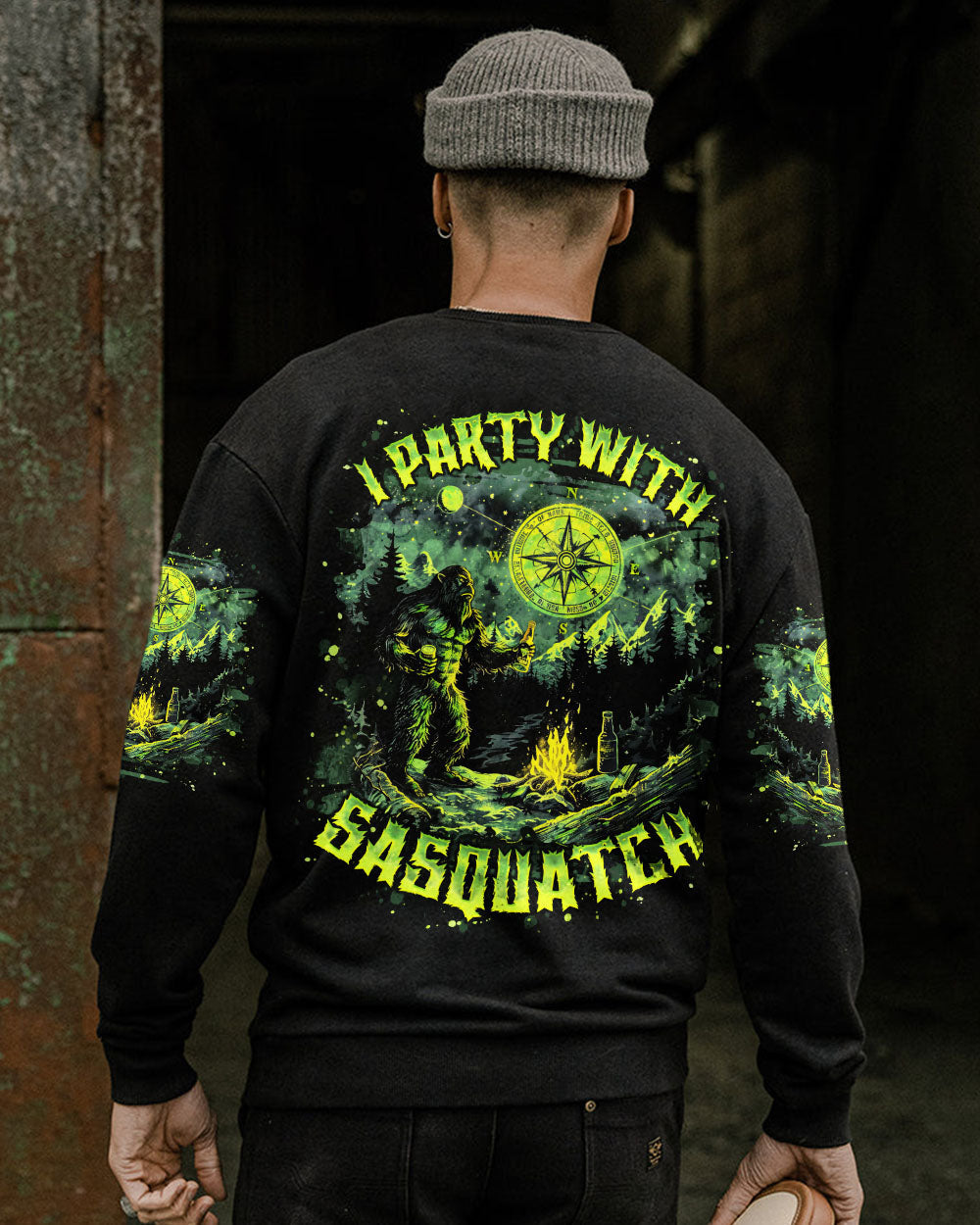 BLISSCORNERS I PARTY WITH SASQUATCH BIGFOOT ALL OVER PRINT