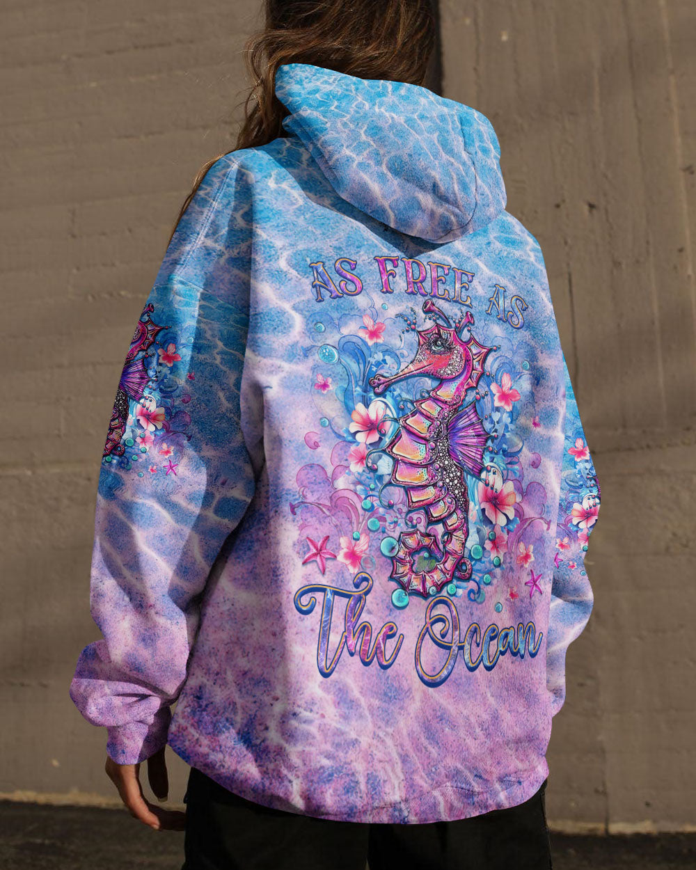BLISSCORNERS AS FREE AS THE OCEAN SEAHORSE ALL OVER PRINT