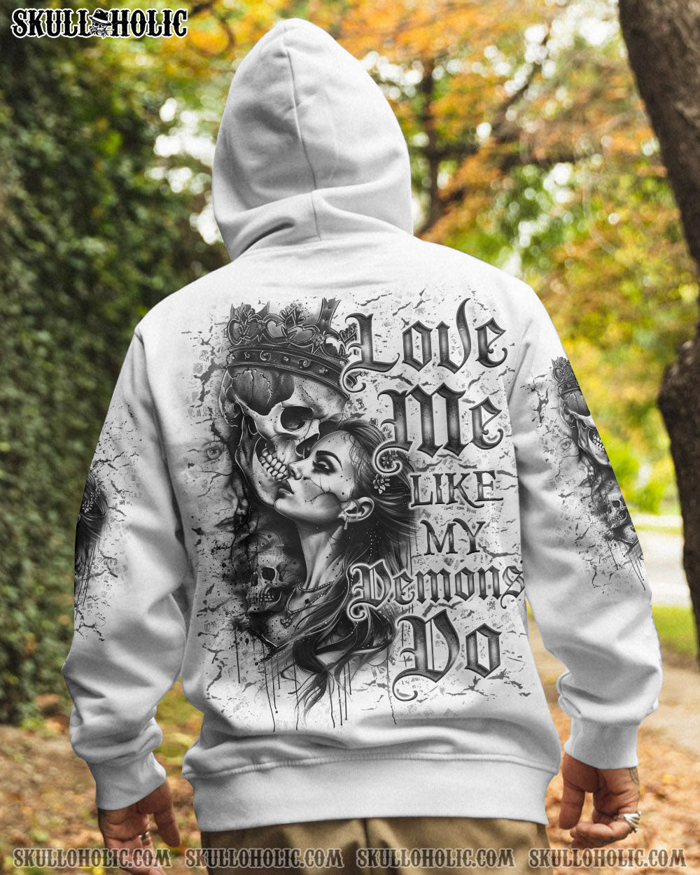 BLISSCORNERS LOVE ME LIKE MY DEMONS DO SKULL ALL OVER PRINT