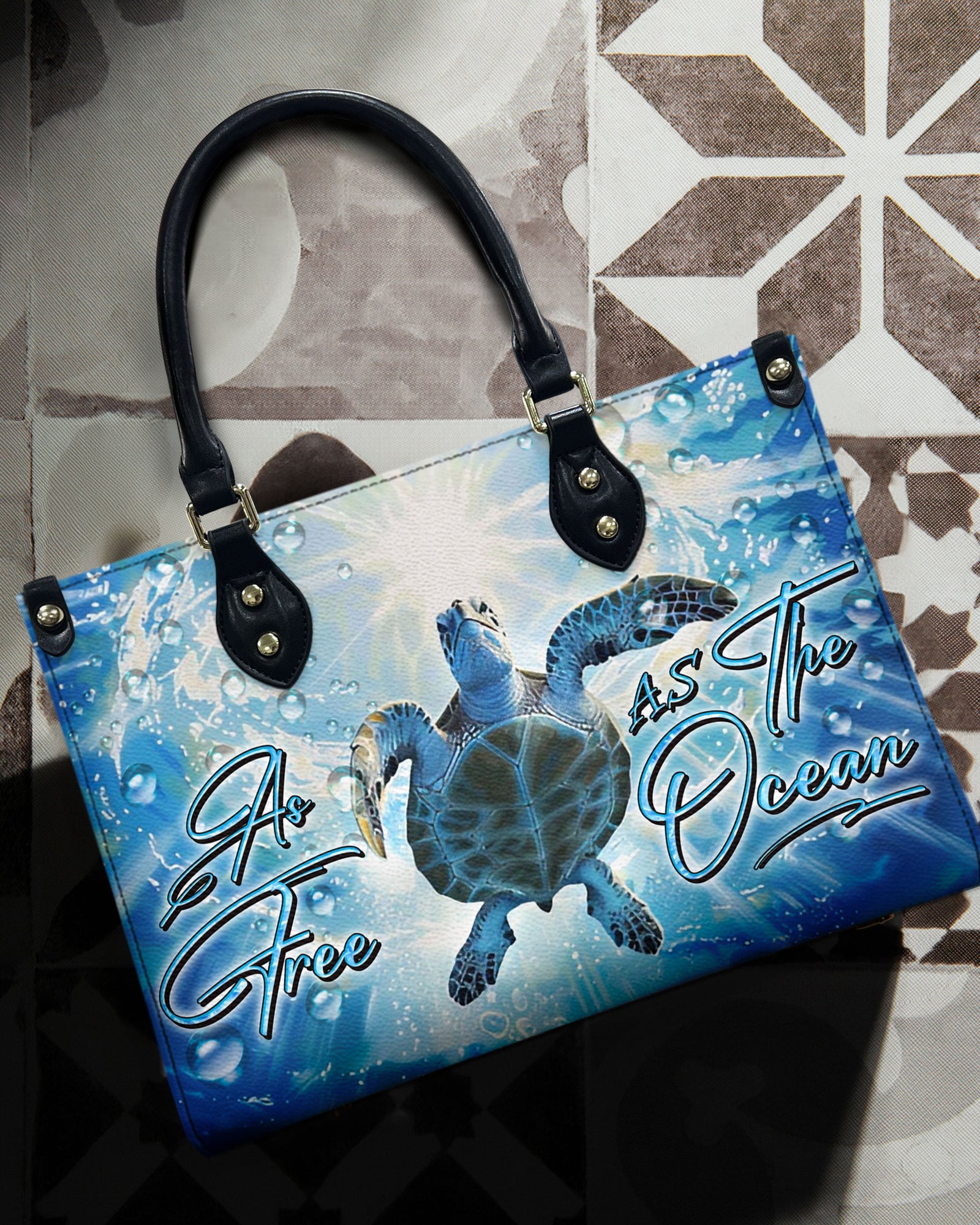 BLISSCORNERS OCEAN TURTLE LEATHER HANDBAG