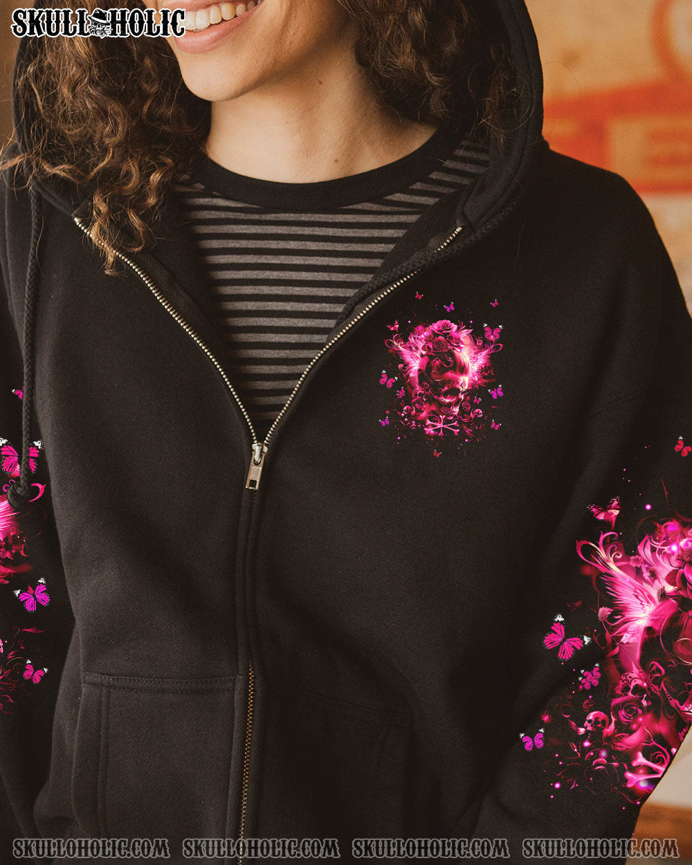 BLISSCORNERS THE GOOD GIRL IN ME MESSY BUN ALL OVER PRINT