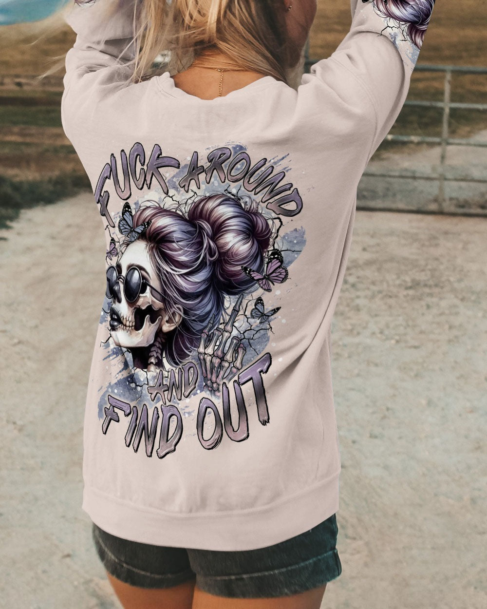 BLISSCORNERS BUCKLE UP BUTTERCUP B SWITCH SKULL MESSY BUN TIE DYE ALL OVER PRINT
