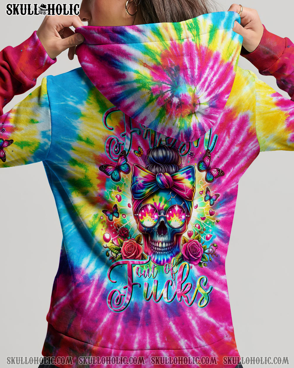 BLISSCORNERS THE GOOD GIRL IN ME MESSY BUN TIE DYE ALL OVER PRINT