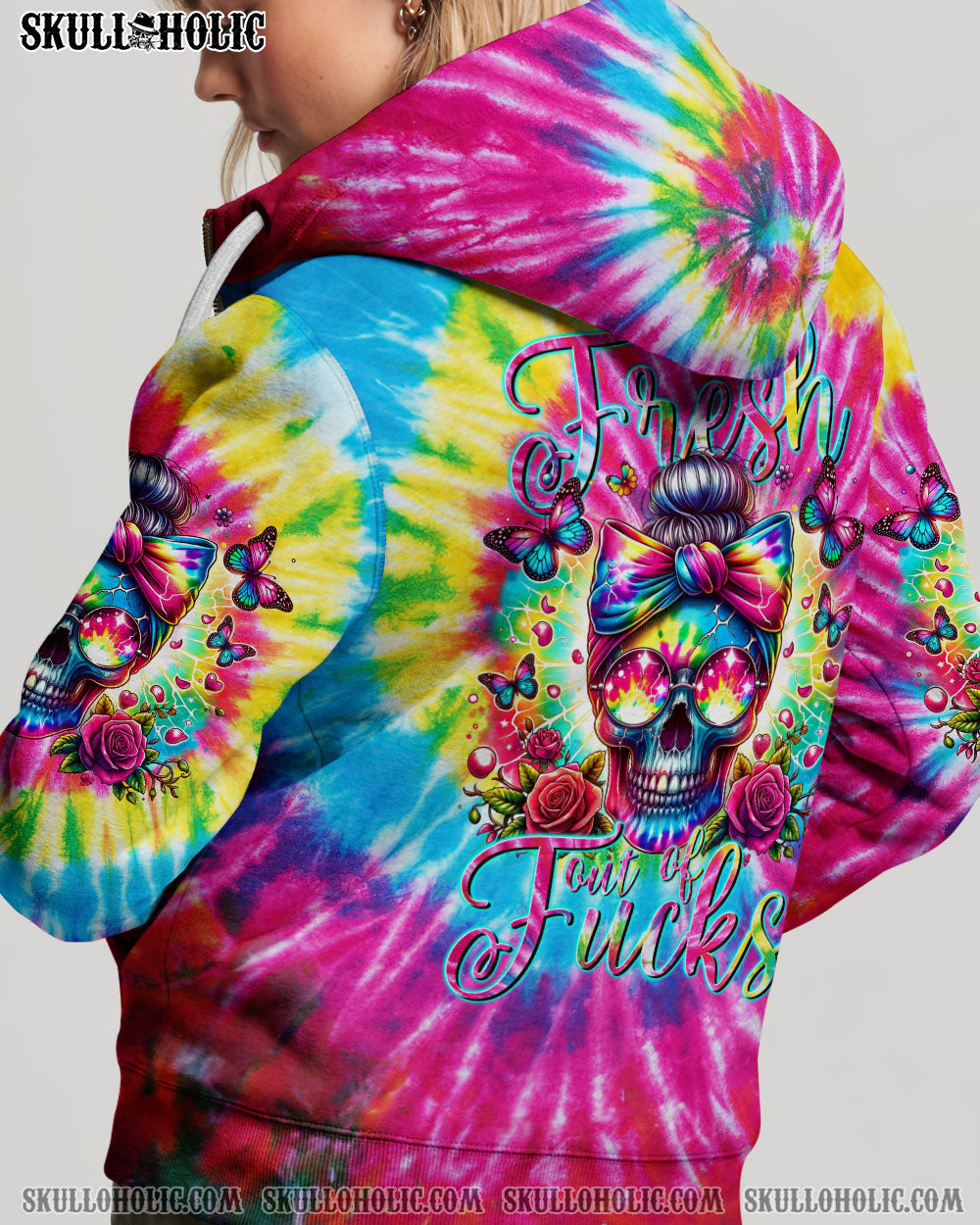 BLISSCORNERS THE GOOD GIRL IN ME MESSY BUN TIE DYE ALL OVER PRINT