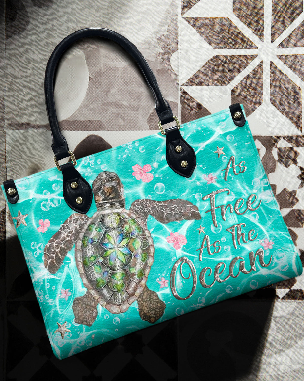 BLISSCORNERS AS FREE AS THE OCEAN LEATHER HANDBAG