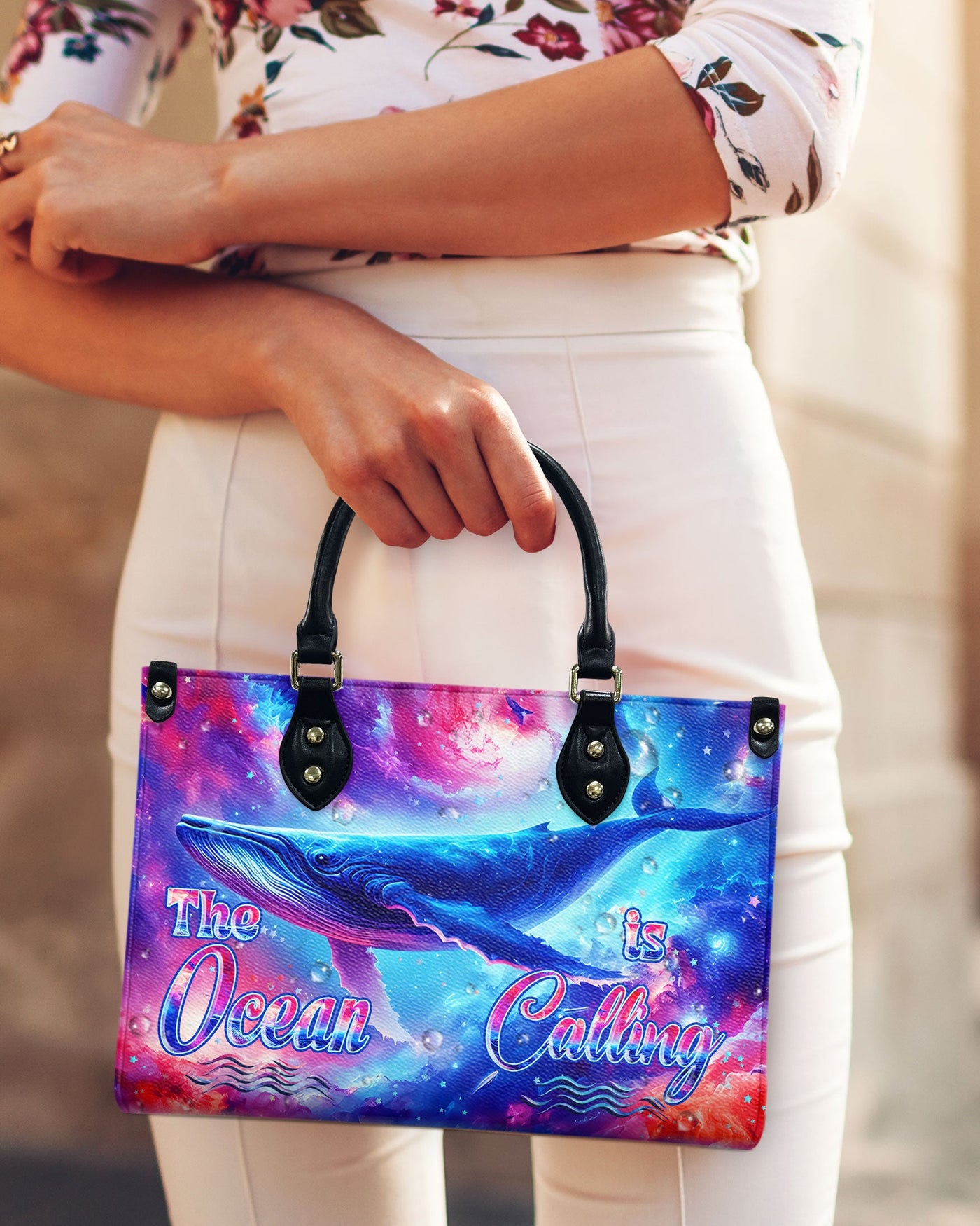 BLISSCORNERS THE OCEAN IS CALLING WHALE LEATHER HANDBAG