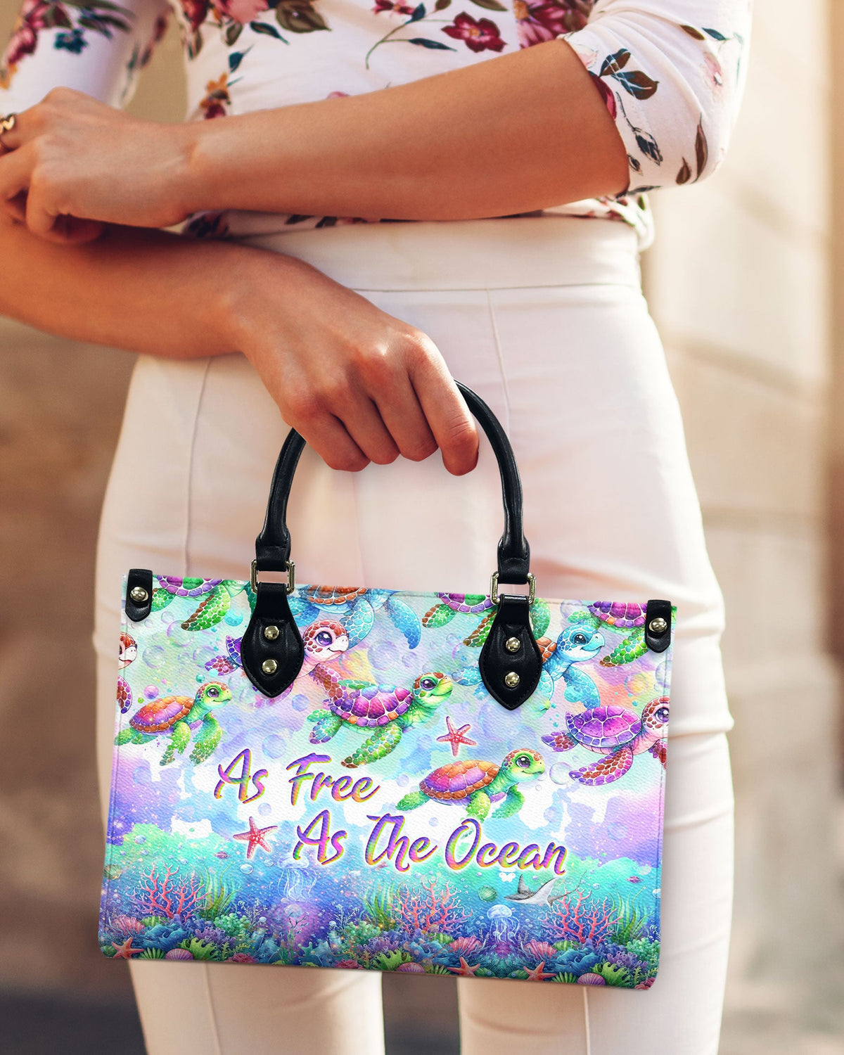 BLISSCORNERS AS FREE AS THE OCEAN TURTLE LEATHER HANDBAG