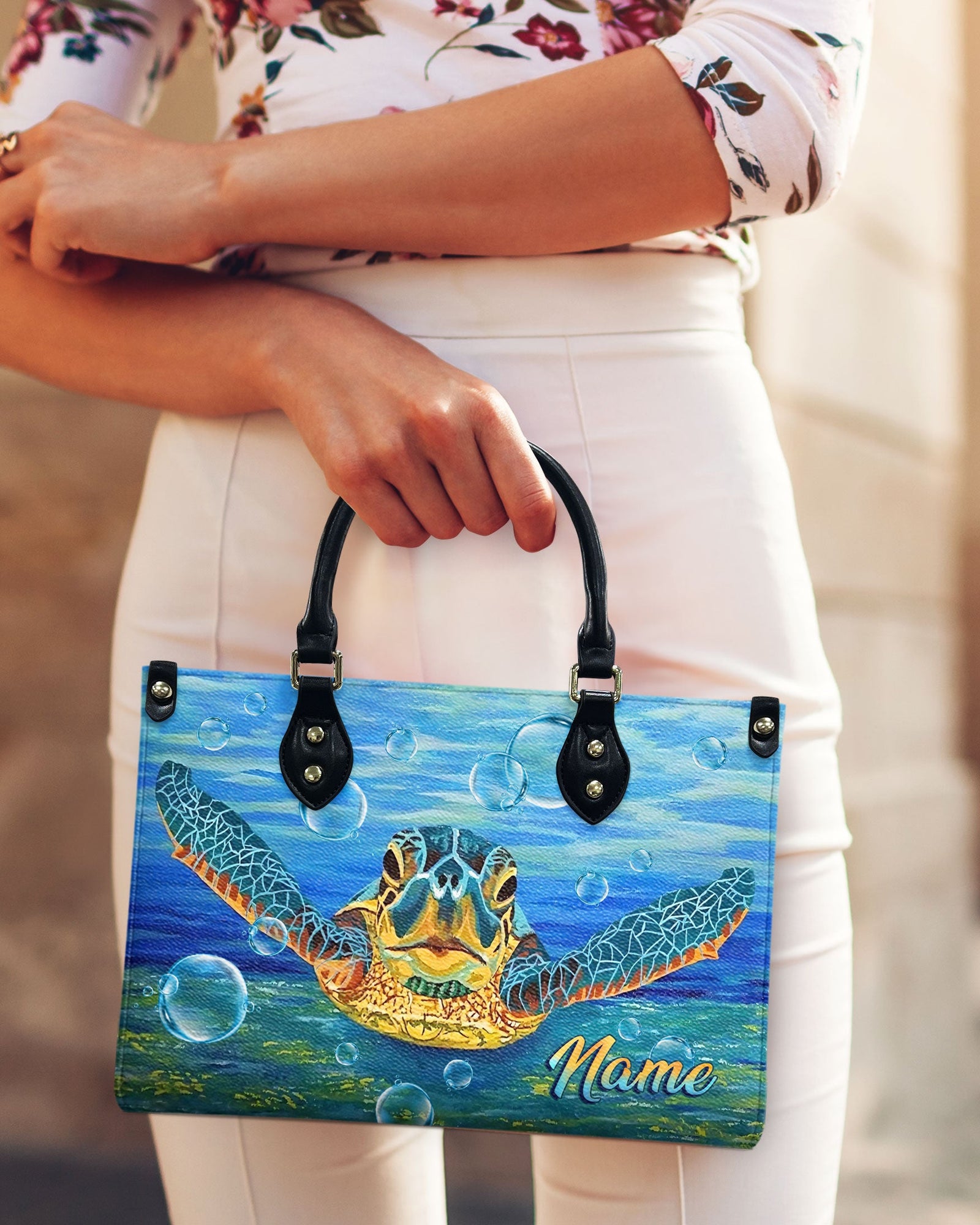BLISSCORNERS PAINTING TURTLE LEATHER HANDBAG