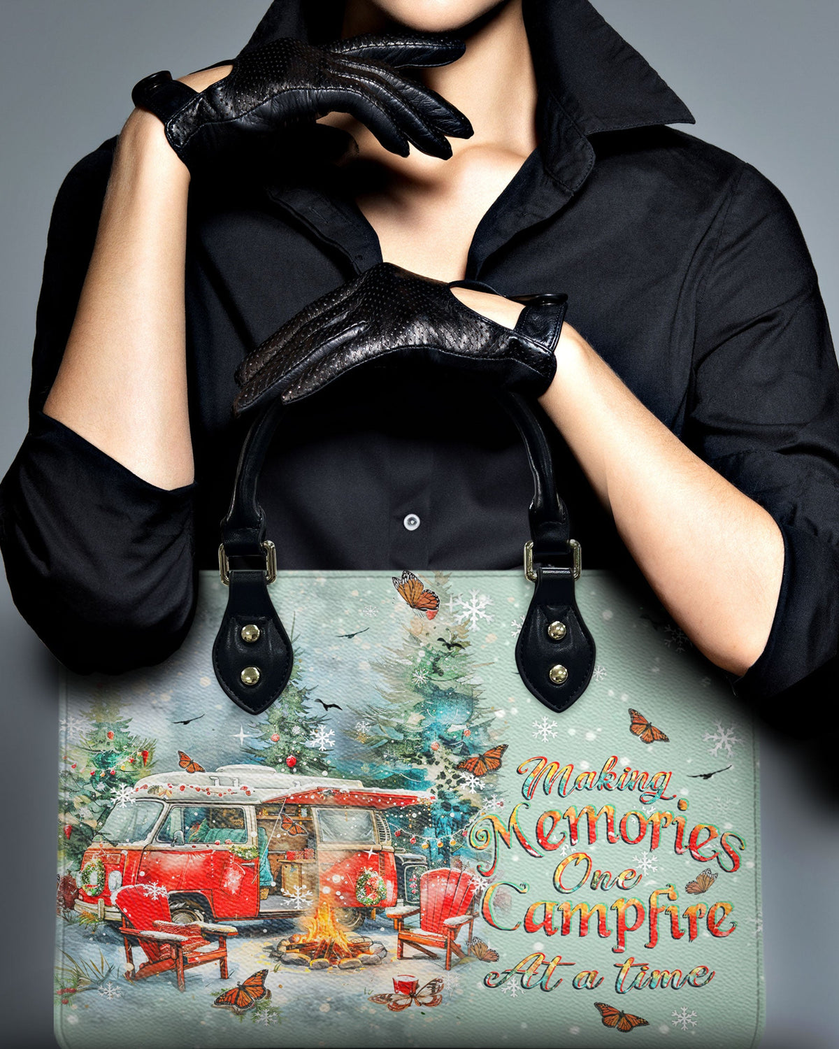 BLISSCORNERS MAKING MEMORIES ONE CAMPFIRE CHRISTMAS LEATHER HANDBAG
