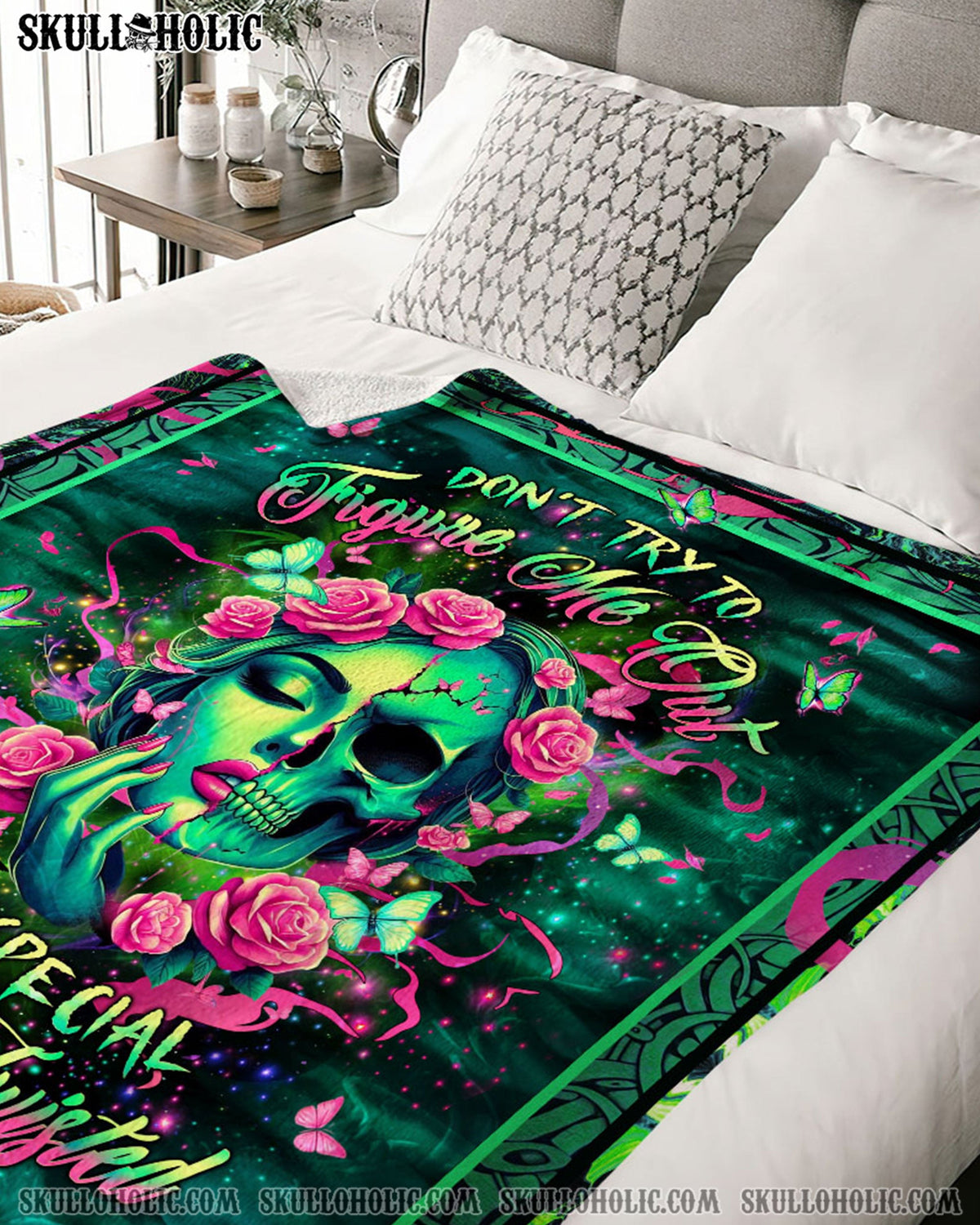 BLISSCORNERS DON'T TRY TO FIGURE ME OUT SKULL FLEECE BLANKET