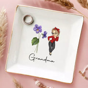 BC-GRANDMOTHER--MOCKUP-4-8CDE0
