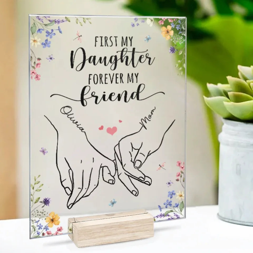 BC-HER-HAND-IS--MOCKUP-5-75BEE