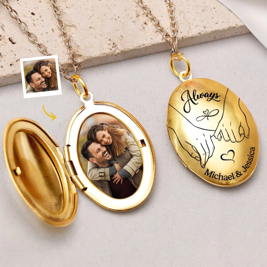 BC-PHOTO-I-PROM-MOCKUP-2-472EE