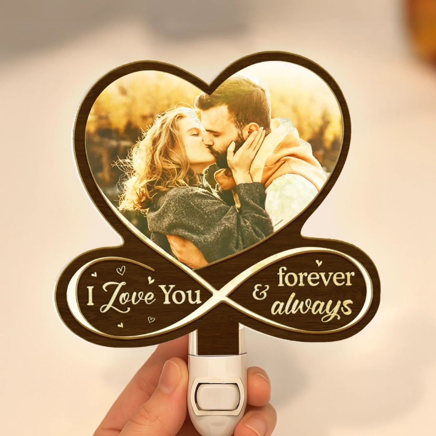 BC-PHOTO-WOOD-A-MOCKUP-4-69C62