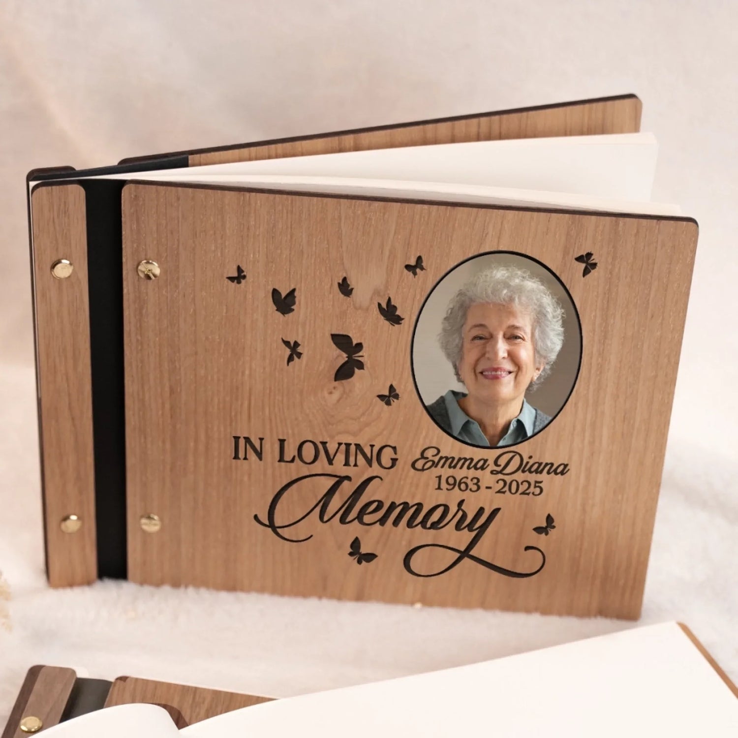 BC-PHOTO-WOODEN-MOCKUP-4-B83E0