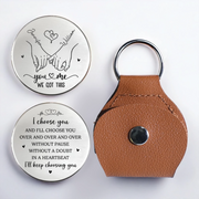 BC-POCKET-HUG-A-MOCKUP-2-9EB78