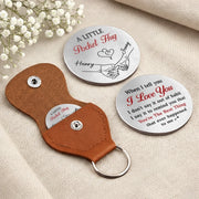 BC-POCKET-HUG-A-MOCKUP-5-5221A