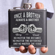BC-HIP-FLASK-BI-MOCKUP-2-C9707