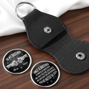 BC-POCKET-HUG-B-MOCKUP-6-DB6B0