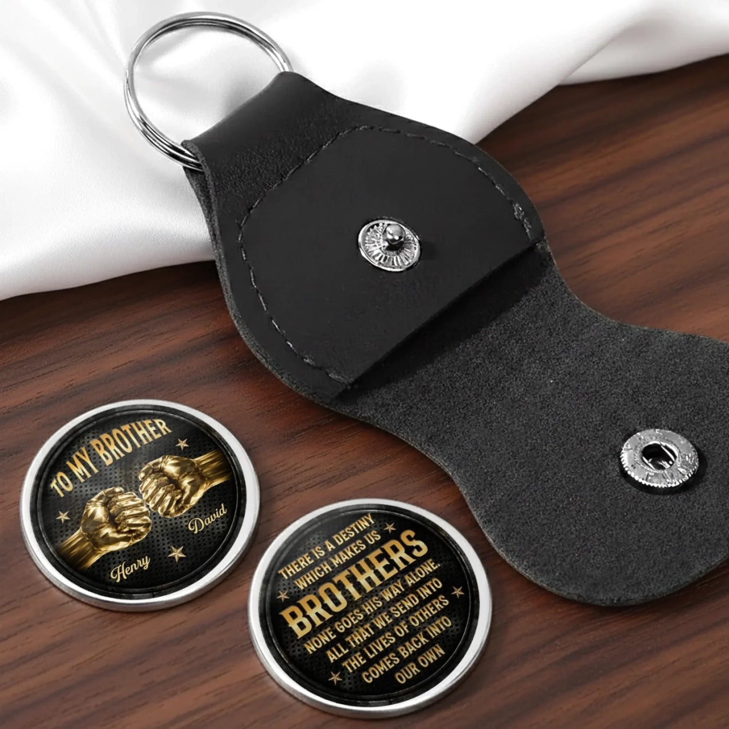 BC-POCKET-HUG-B-MOCKUP-6-DE9E6