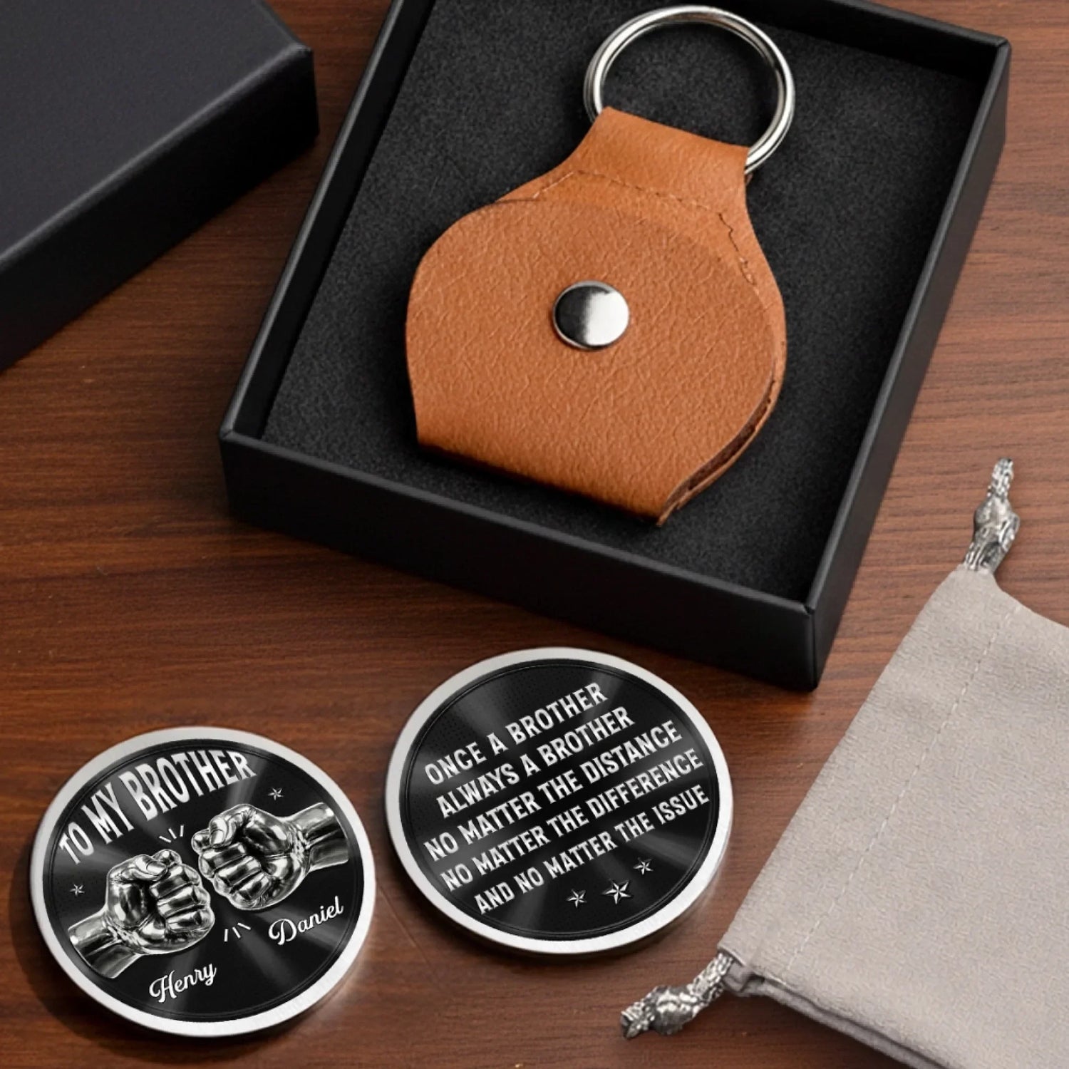 BC-POCKET-HUG-B-MOCKUP-10-C88E7