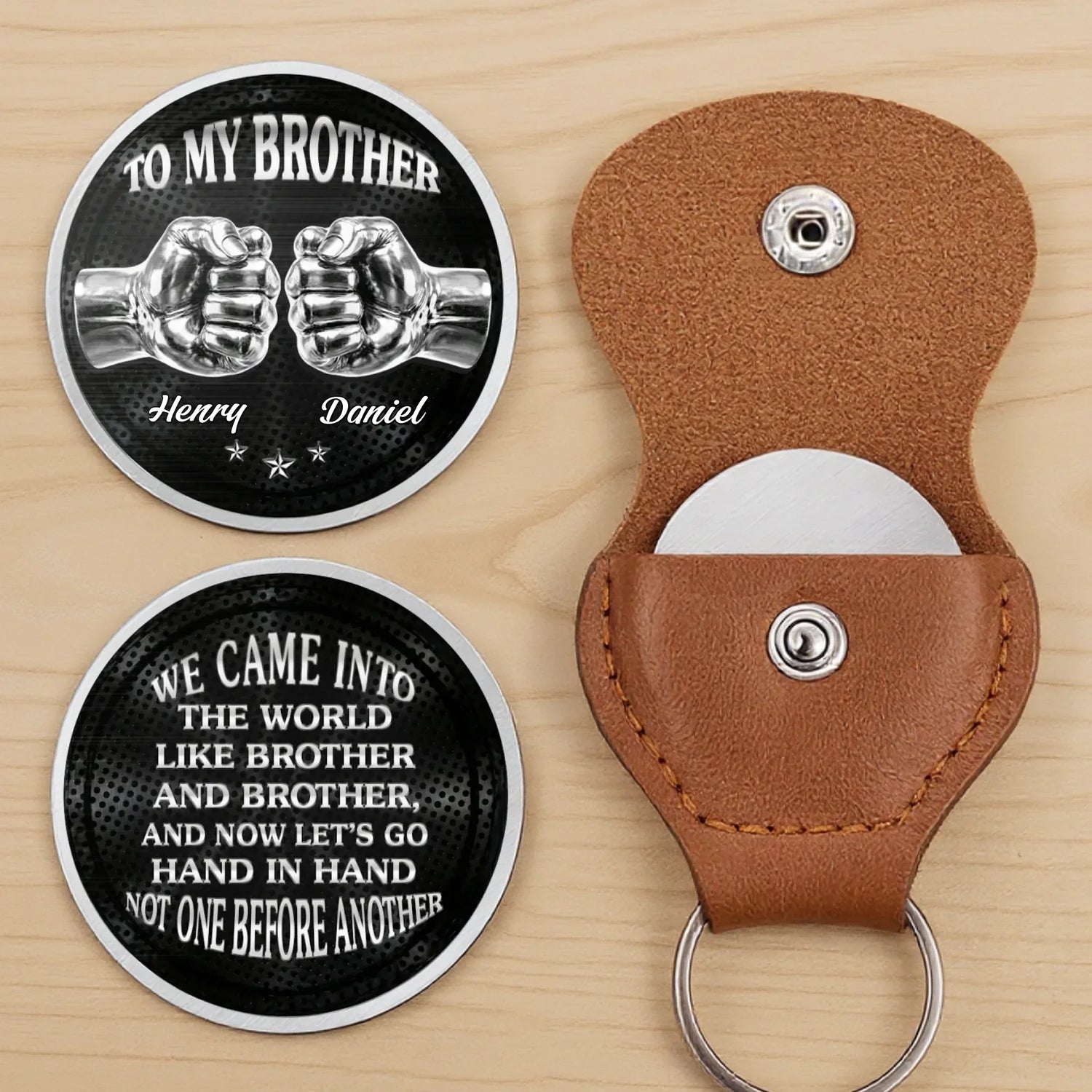 BC-POCKET-HUG-B-MOCKUP-3-5ACC6