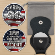 BC-POCKET-HUG-A-MOCKUP-7-F444F