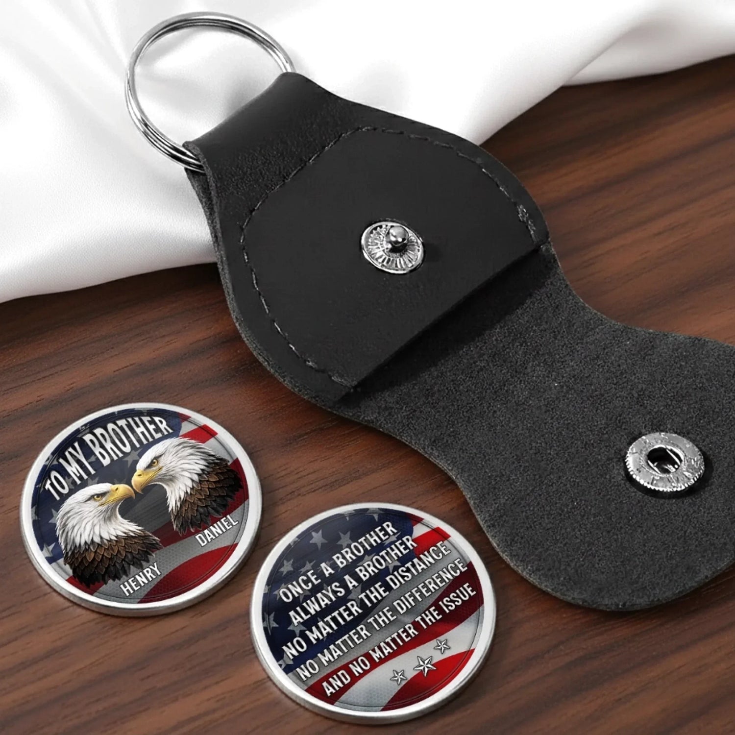 BC-POCKET-HUG-B-MOCKUP-9-AC6C4