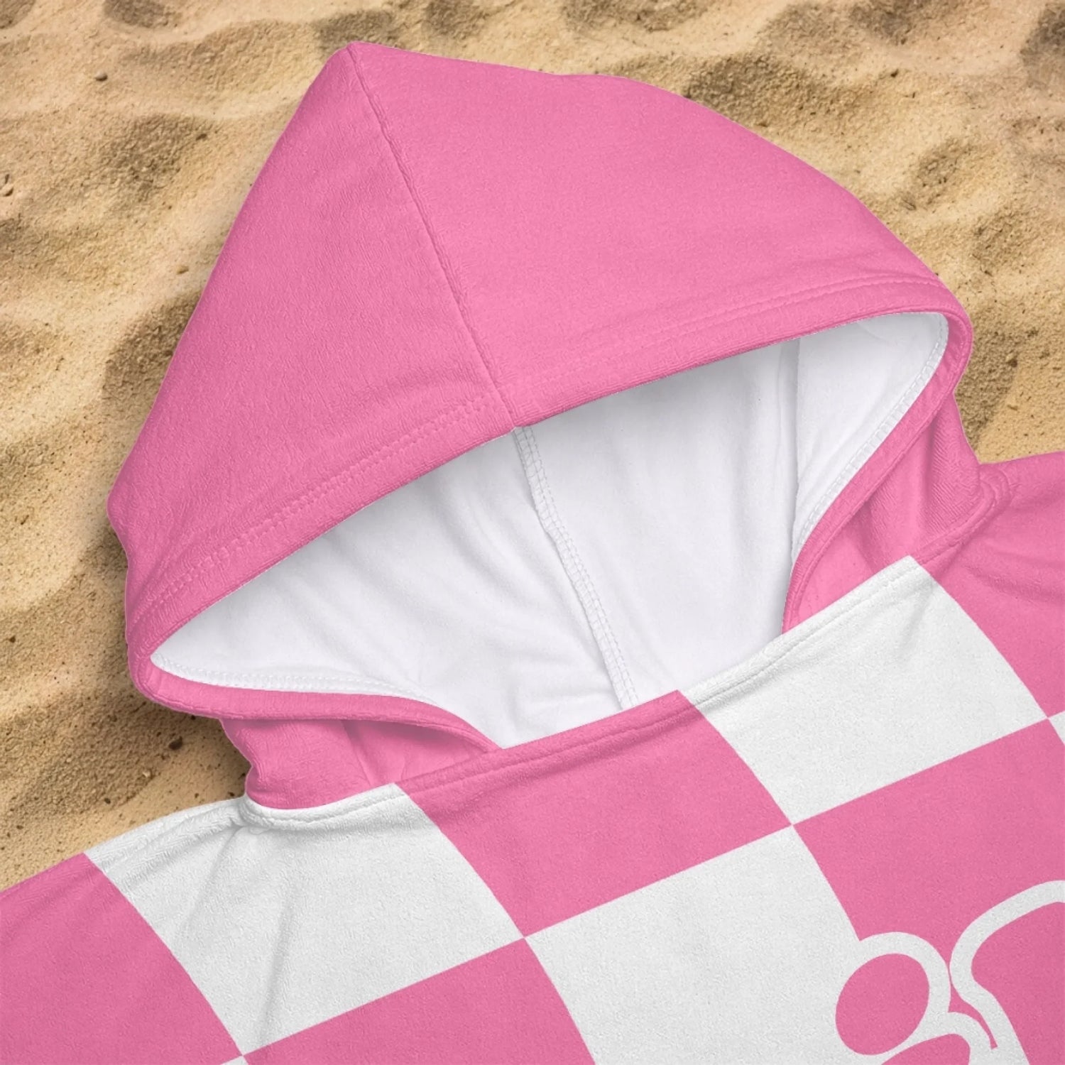 BC-PONCHO-BEACH-MOCKUP-6-C11D2