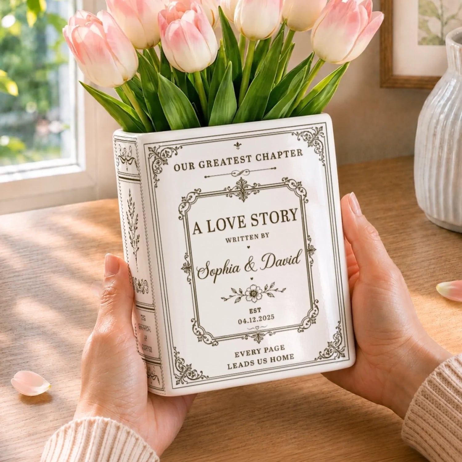 BC-BOOK-VASE-AN-MOCKUP-3-95590