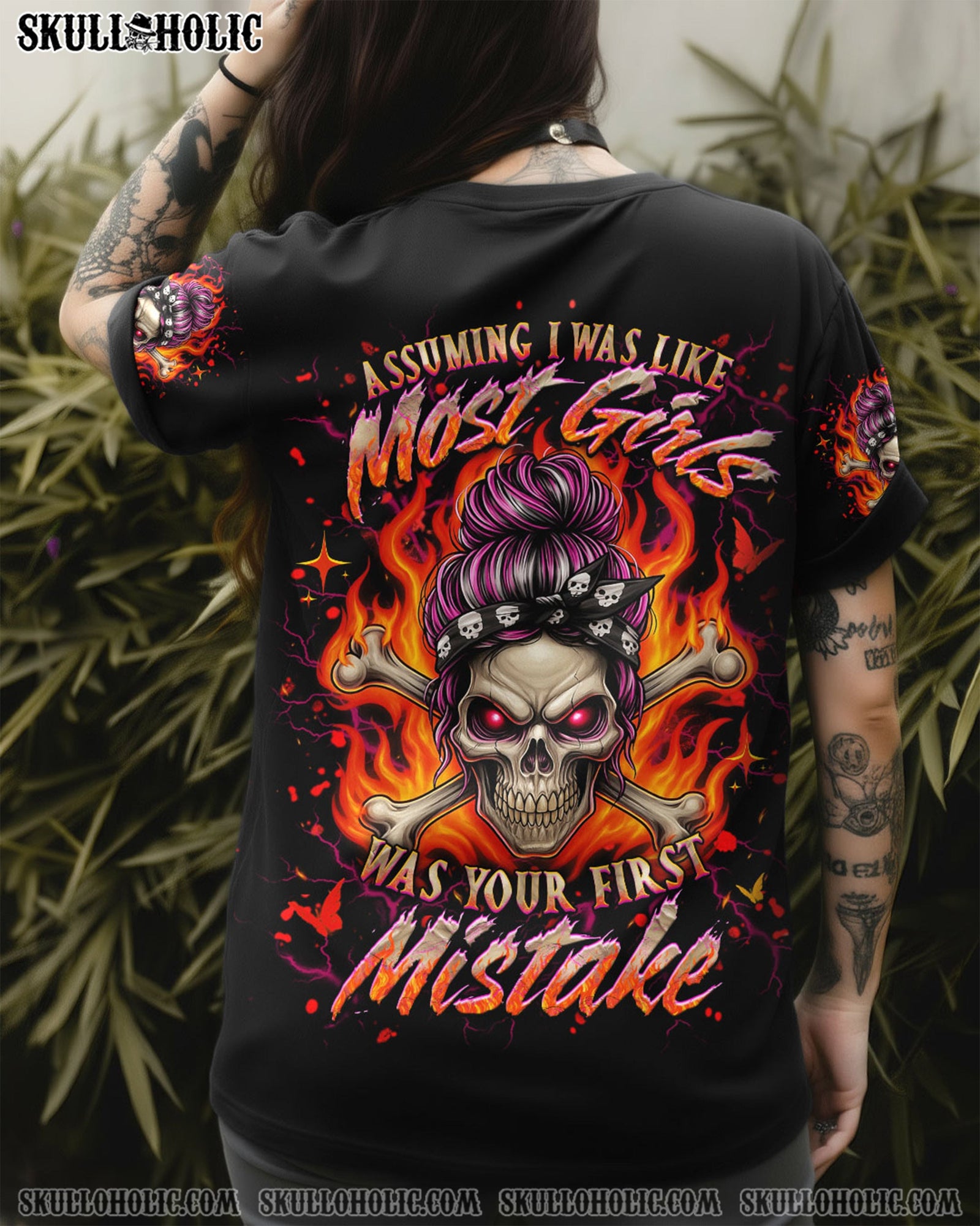BLISSCORNERS SWEET BUT TWISTED MESSY BUN CHRISTMAS ALL OVER PRINT