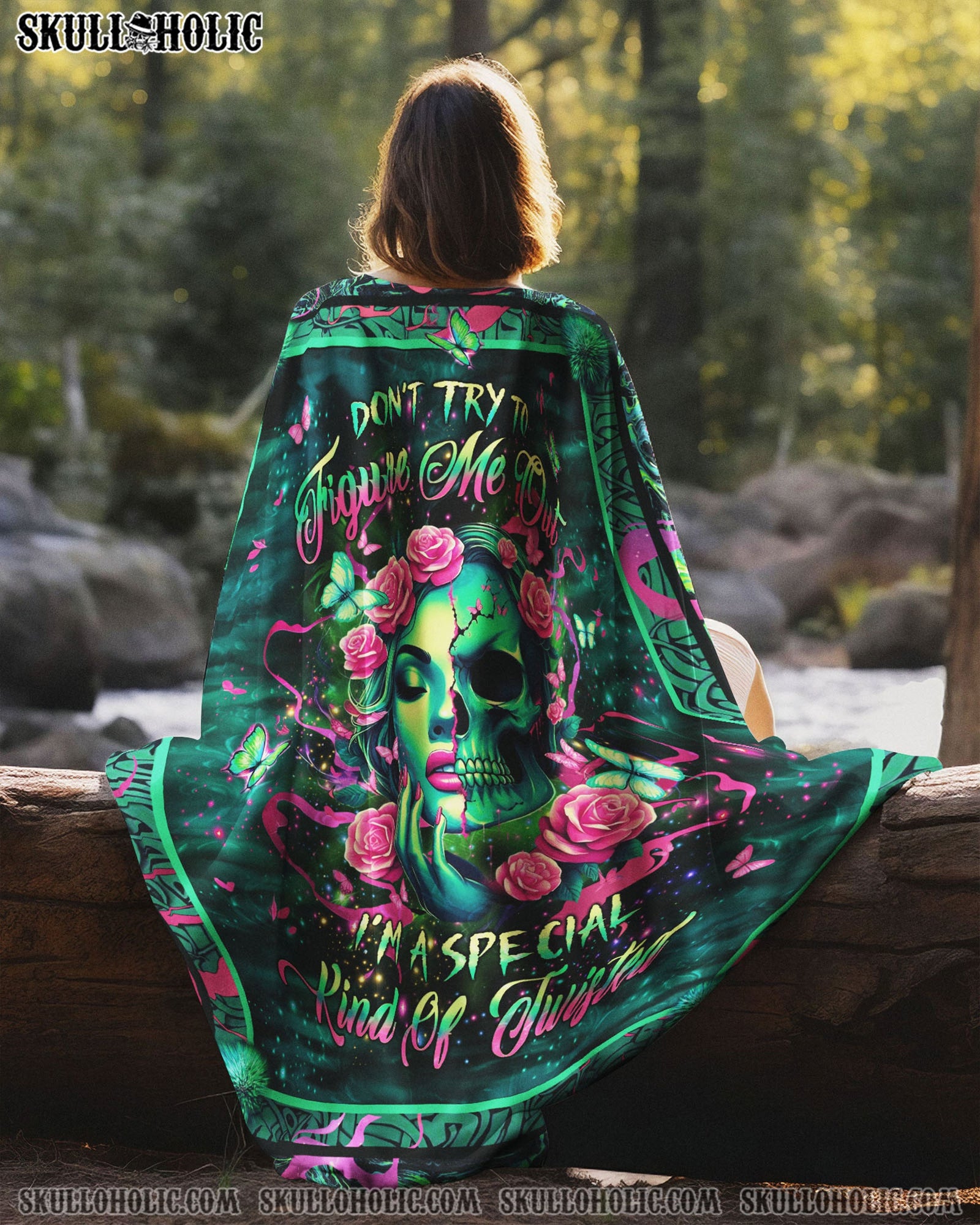 BLISSCORNERS DON'T TRY TO FIGURE ME OUT SKULL FLEECE BLANKET
