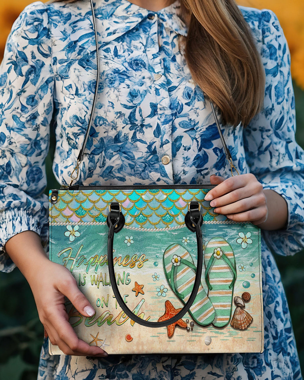 BLISSCORNERS HAPPINESS IS WALKING ON THE BEACH LEATHER HANDBAG