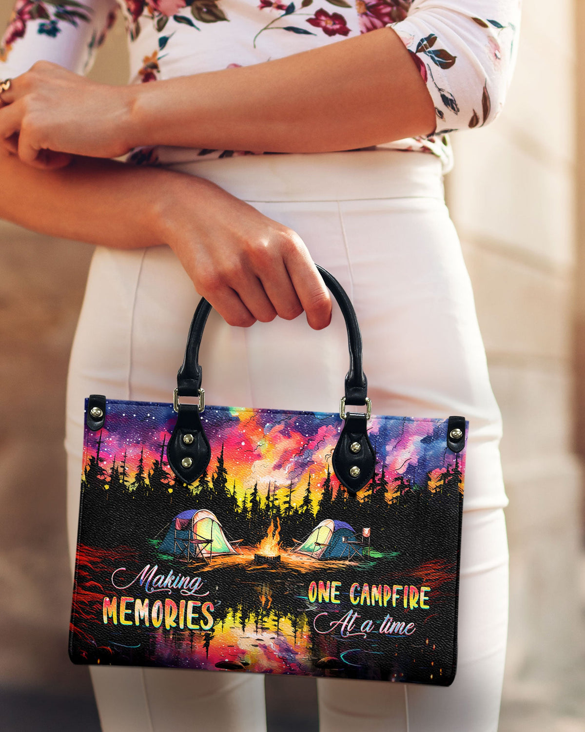BLISSCORNERS MAKING MEMORIES ONE CAMPFIRE AT A TIME LEATHER HANDBAG