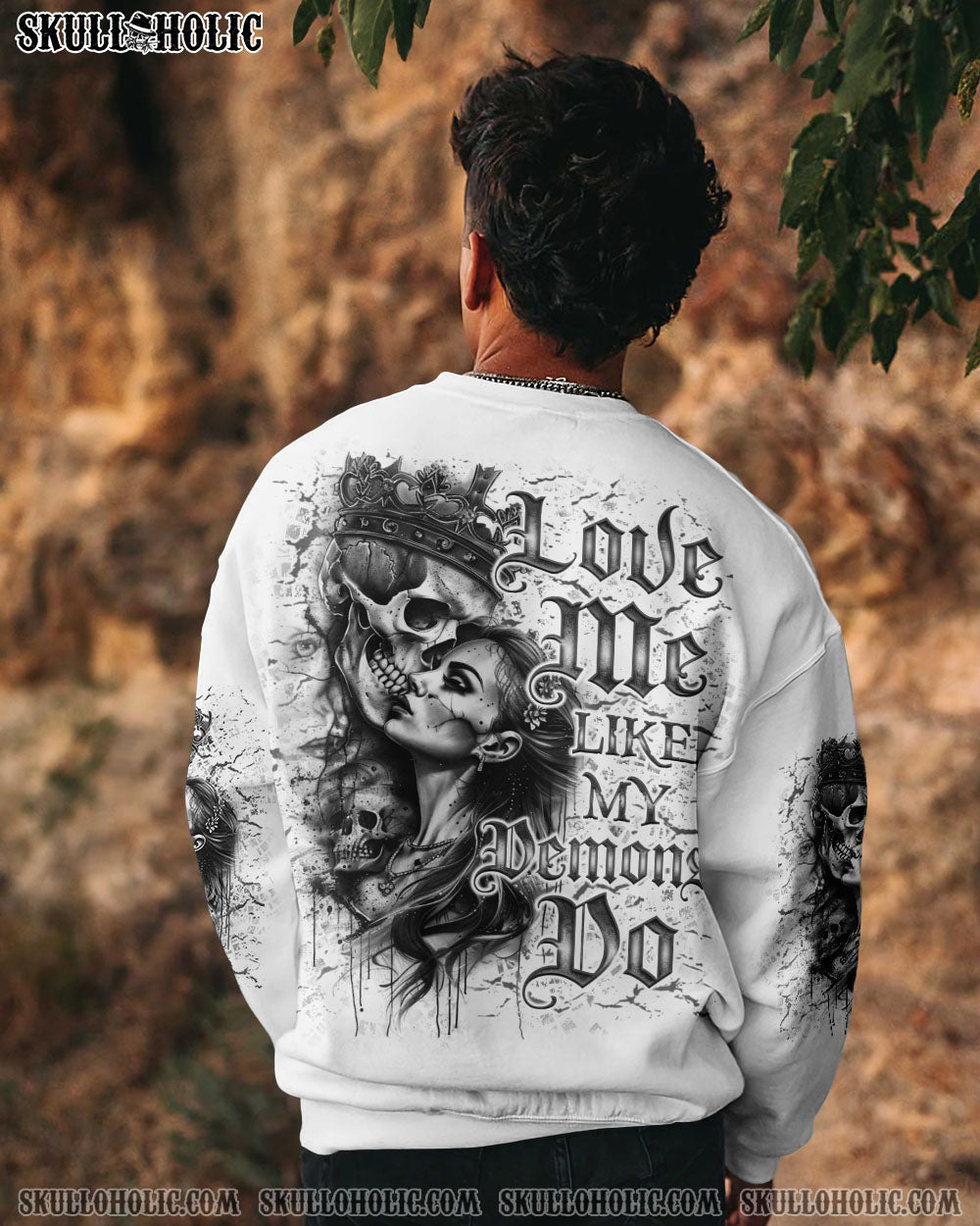BLISSCORNERS LOVE ME LIKE MY DEMONS DO SKULL ALL OVER PRINT