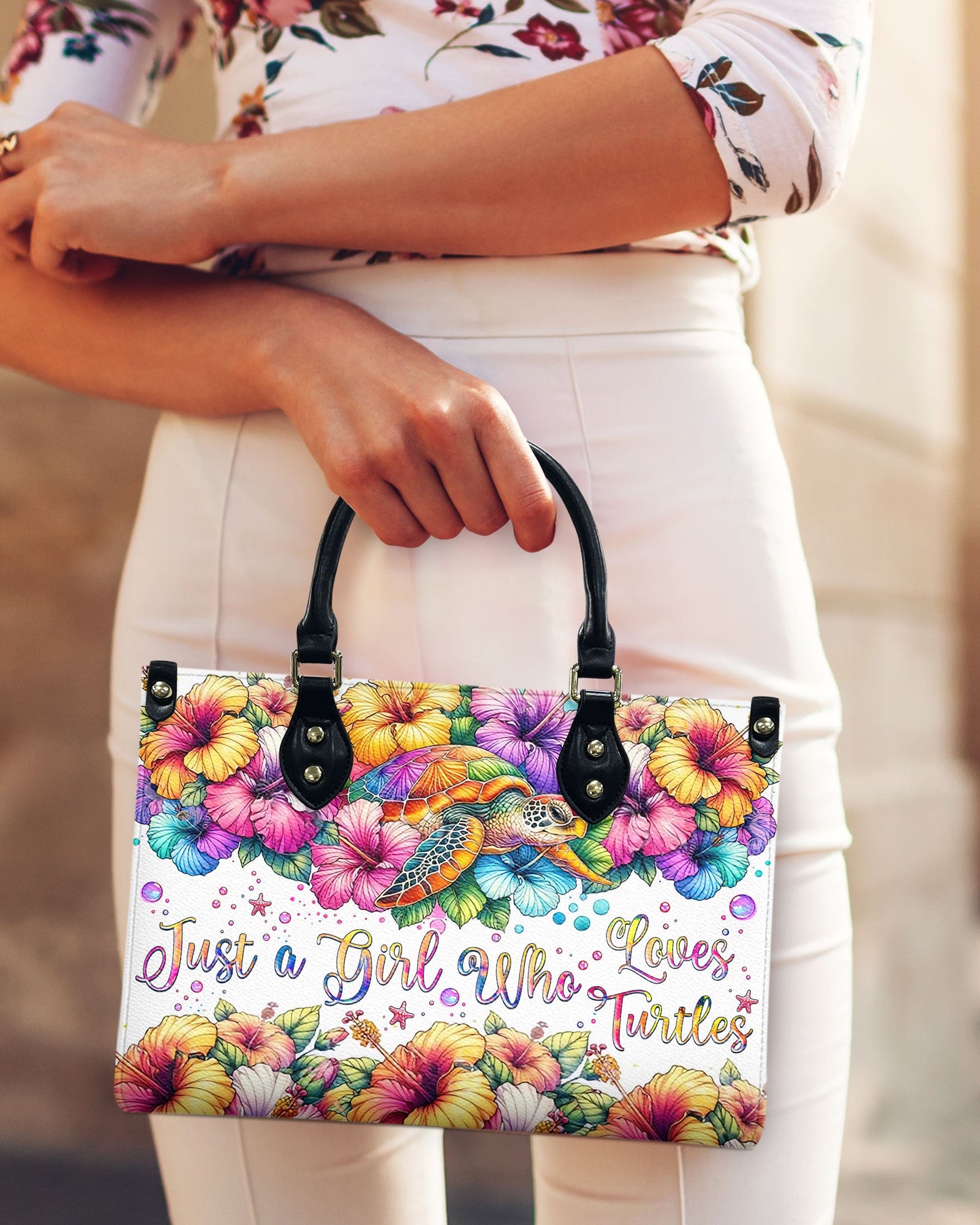 BLISSCORNERS JUST A GIRL WHO LOVES TURTLES LEATHER HANDBAG