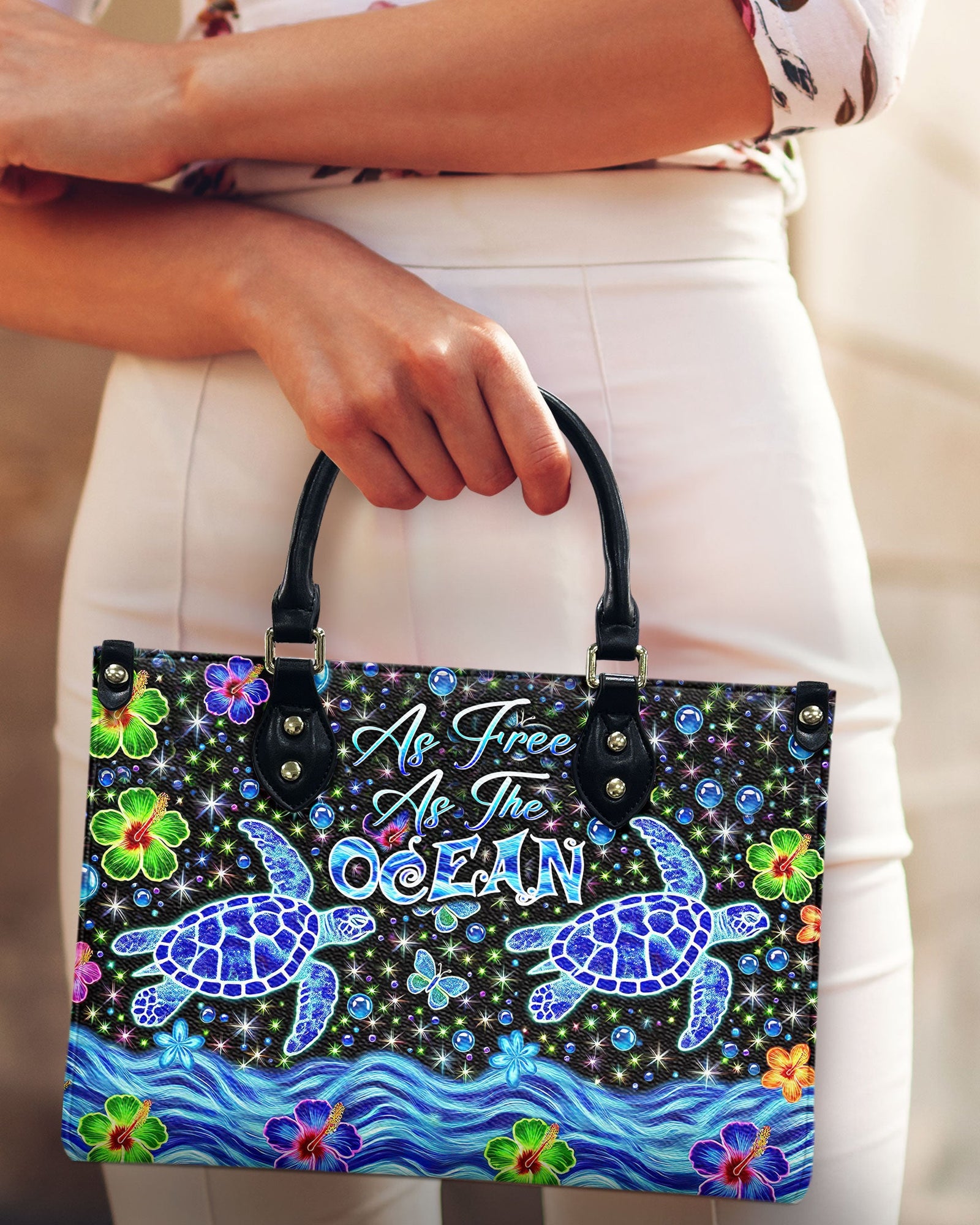 BLISSCORNERS AS FREE AS THE OCEAN LEATHER HANDBAG