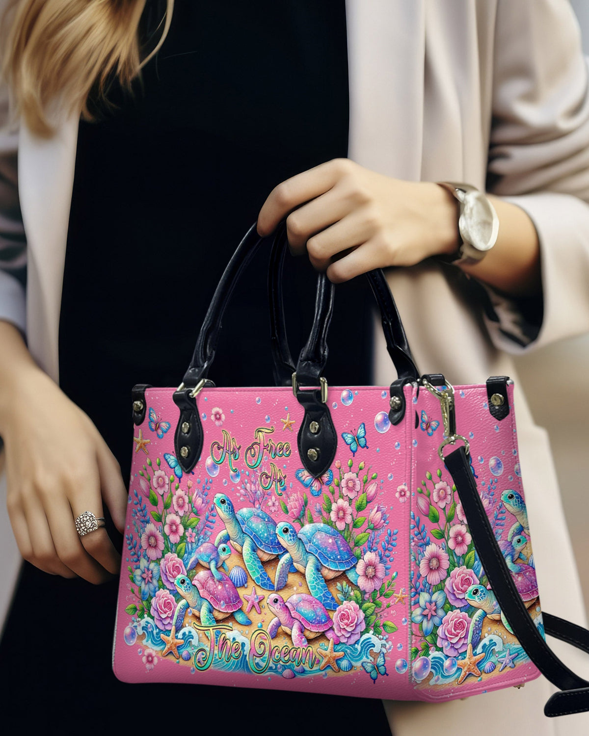 BLISSCORNERS AS FREE AS THE OCEAN TURTLE LEATHER HANDBAG