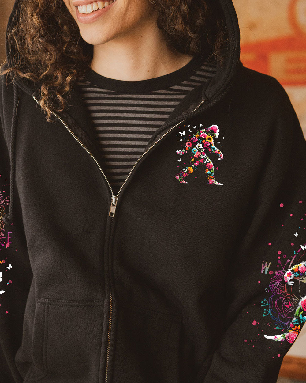 BLISSCORNERS WANDER WOMAN FLORAL BIGFOOT ALL OVER PRINT