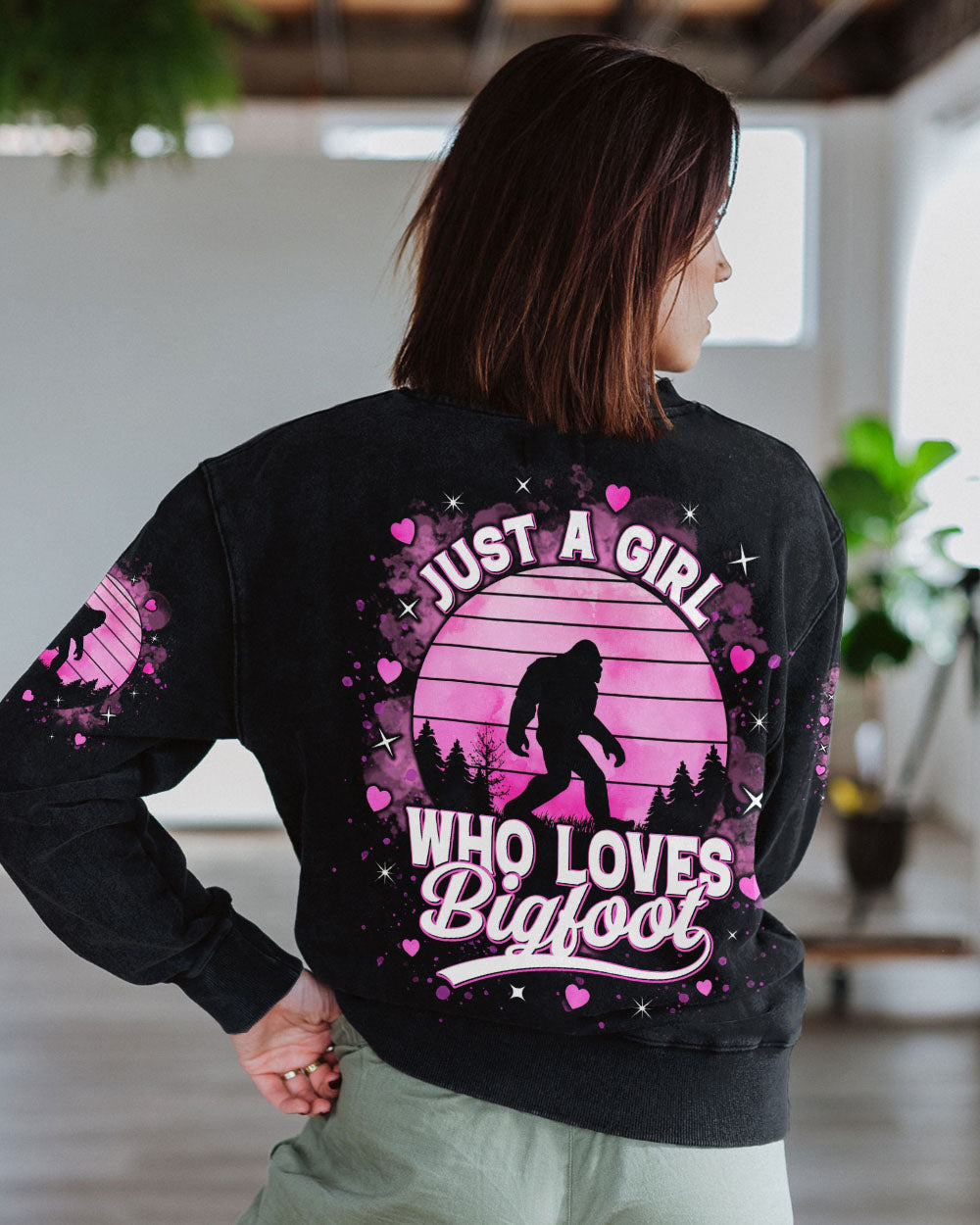 BLISSCORNERS JUST A GIRL WHO LOVES BIGFOOT ALL OVER PRINT