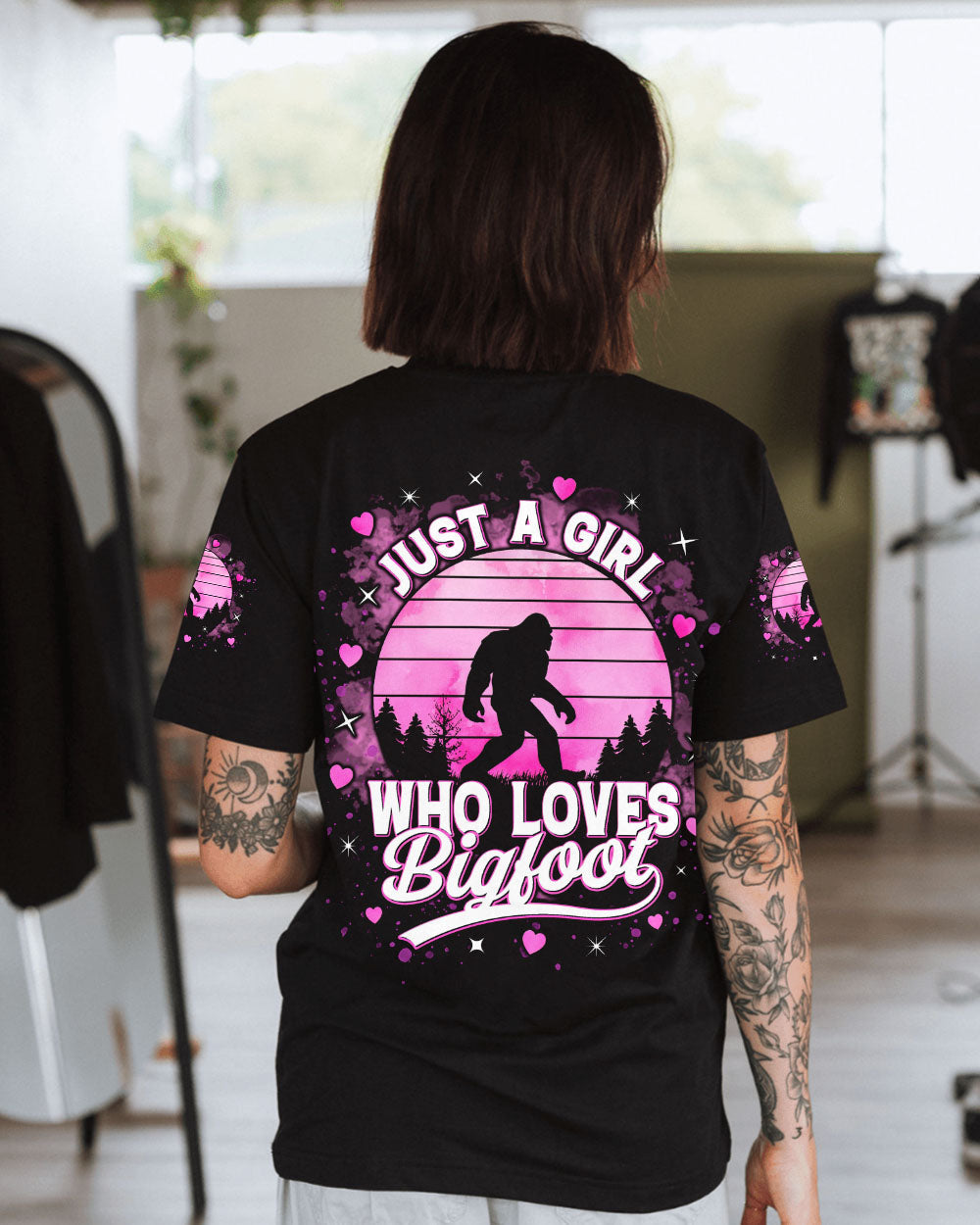 BLISSCORNERS JUST A GIRL WHO LOVES BIGFOOT ALL OVER PRINT