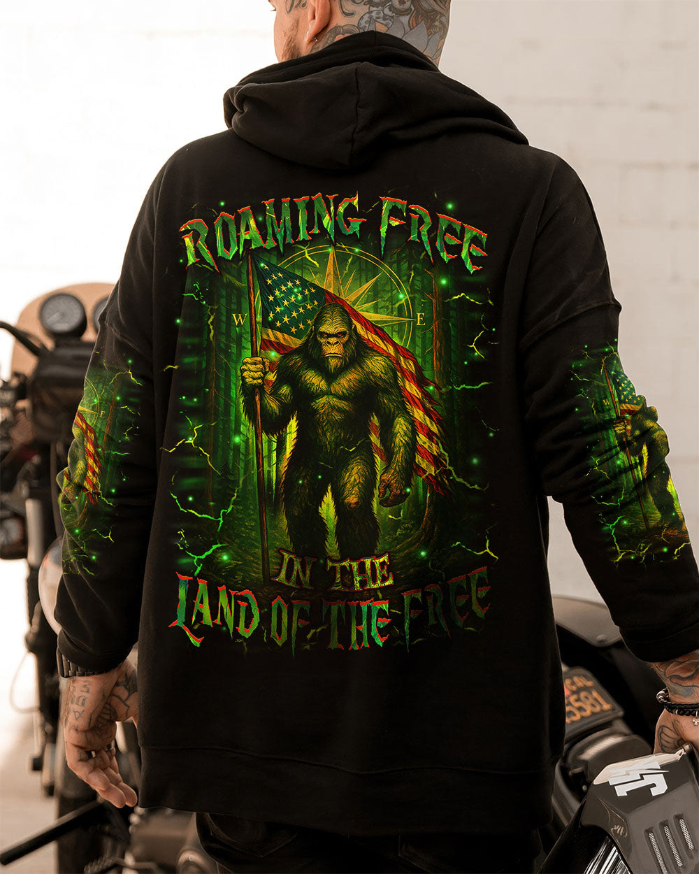 BLISSCORNERS ROAMING FREE IN THE LAND OF THE FREE ALL OVER PRINT
