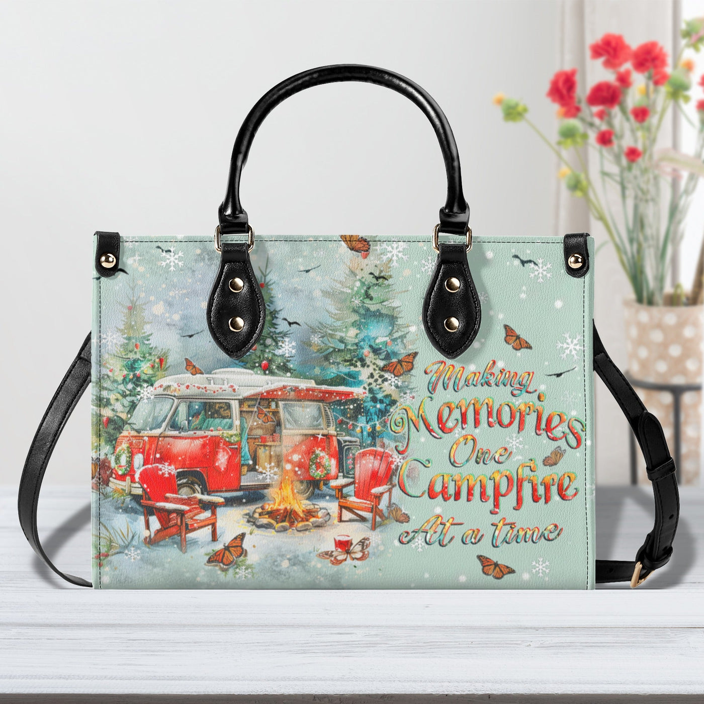 BLISSCORNERS MAKING MEMORIES ONE CAMPFIRE CHRISTMAS LEATHER HANDBAG